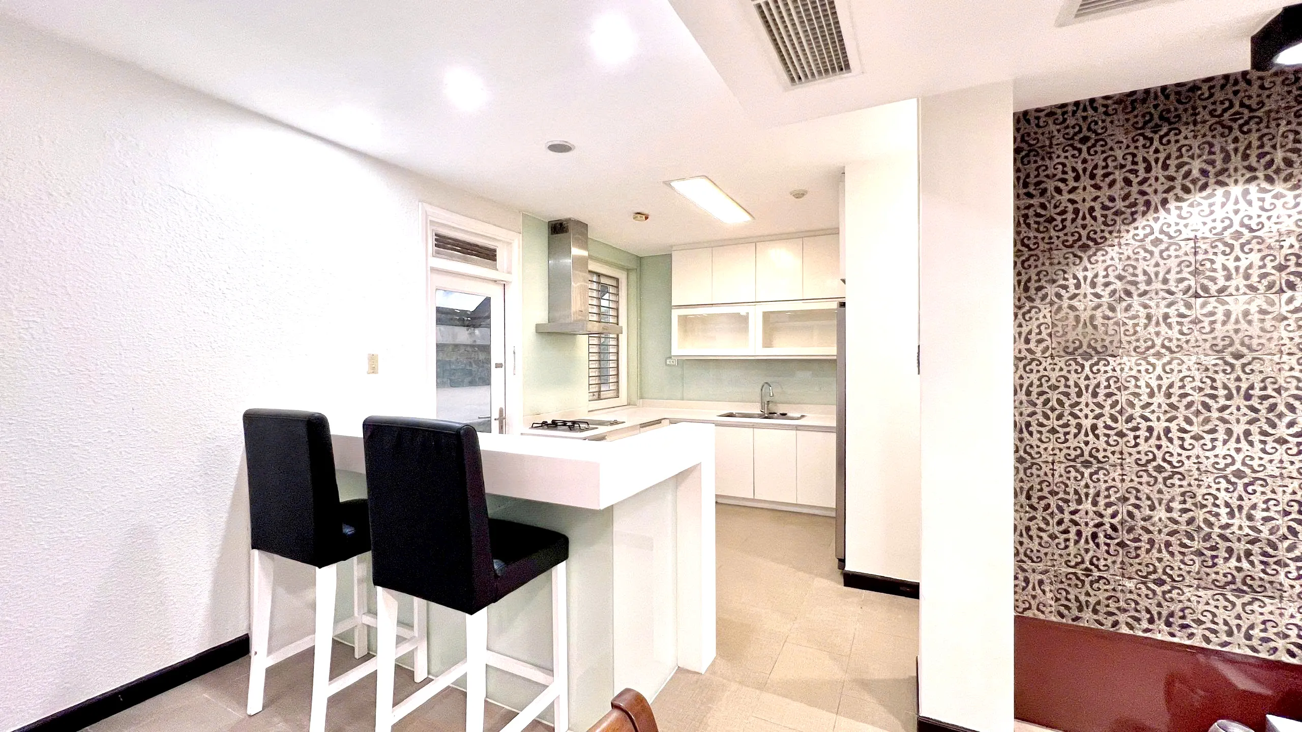 Small and Modern Villa For Rent in Compound Thao Dien HCMC 300sqm 3,000 USD/month