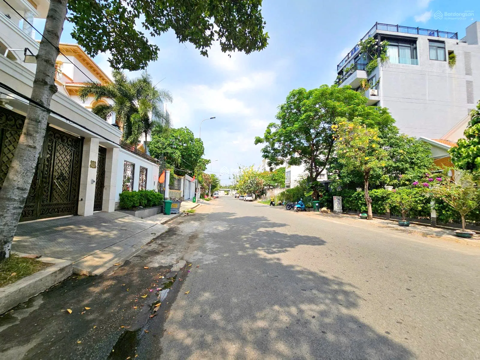 Villa For Rent in Alley 131 Nguyen Van Huong Thao Dien HCMC 600sqm 4,100 USD/month