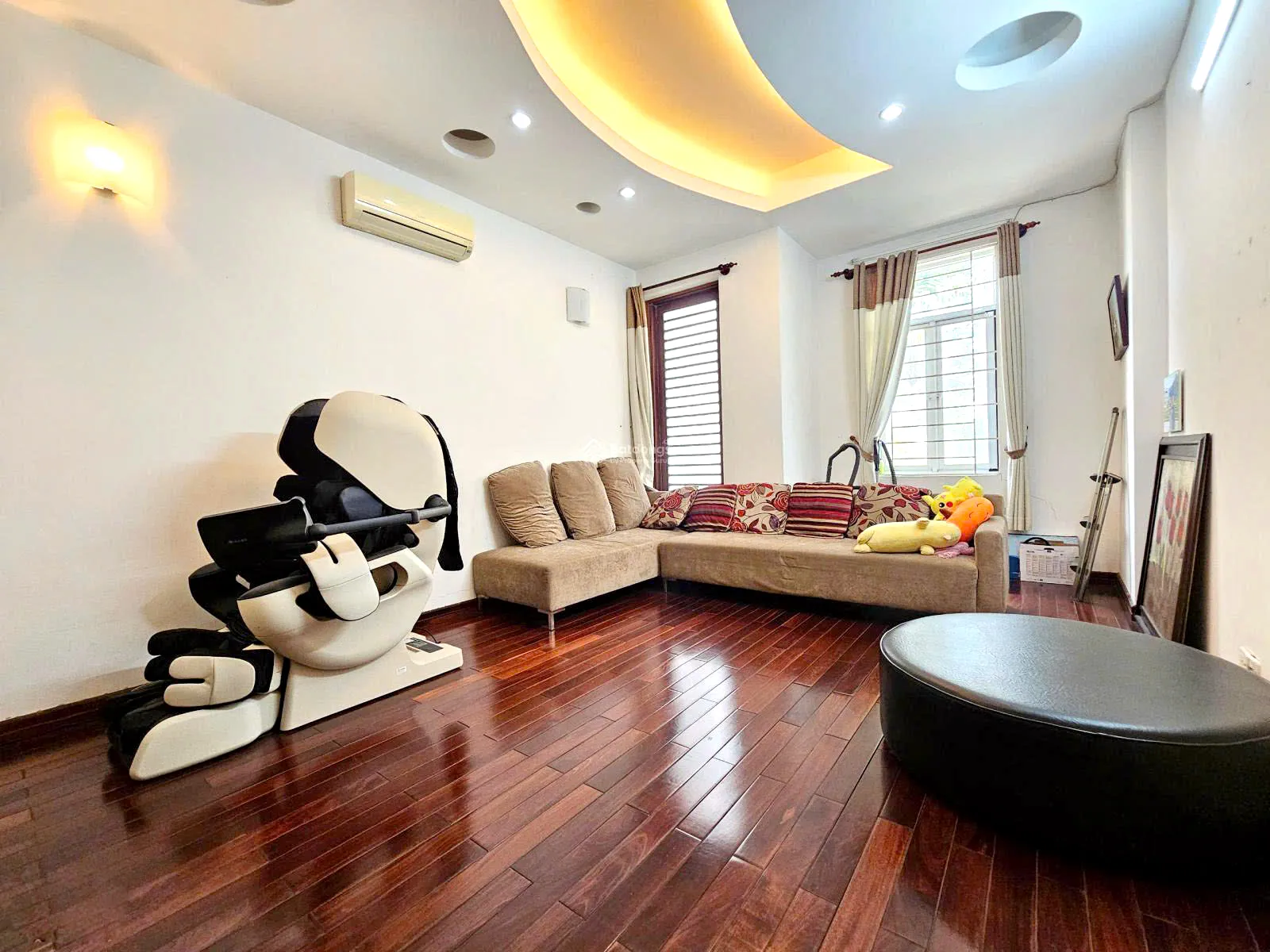 Villa For Rent in Alley 131 Nguyen Van Huong Thao Dien HCMC 600sqm 4,100 USD/month