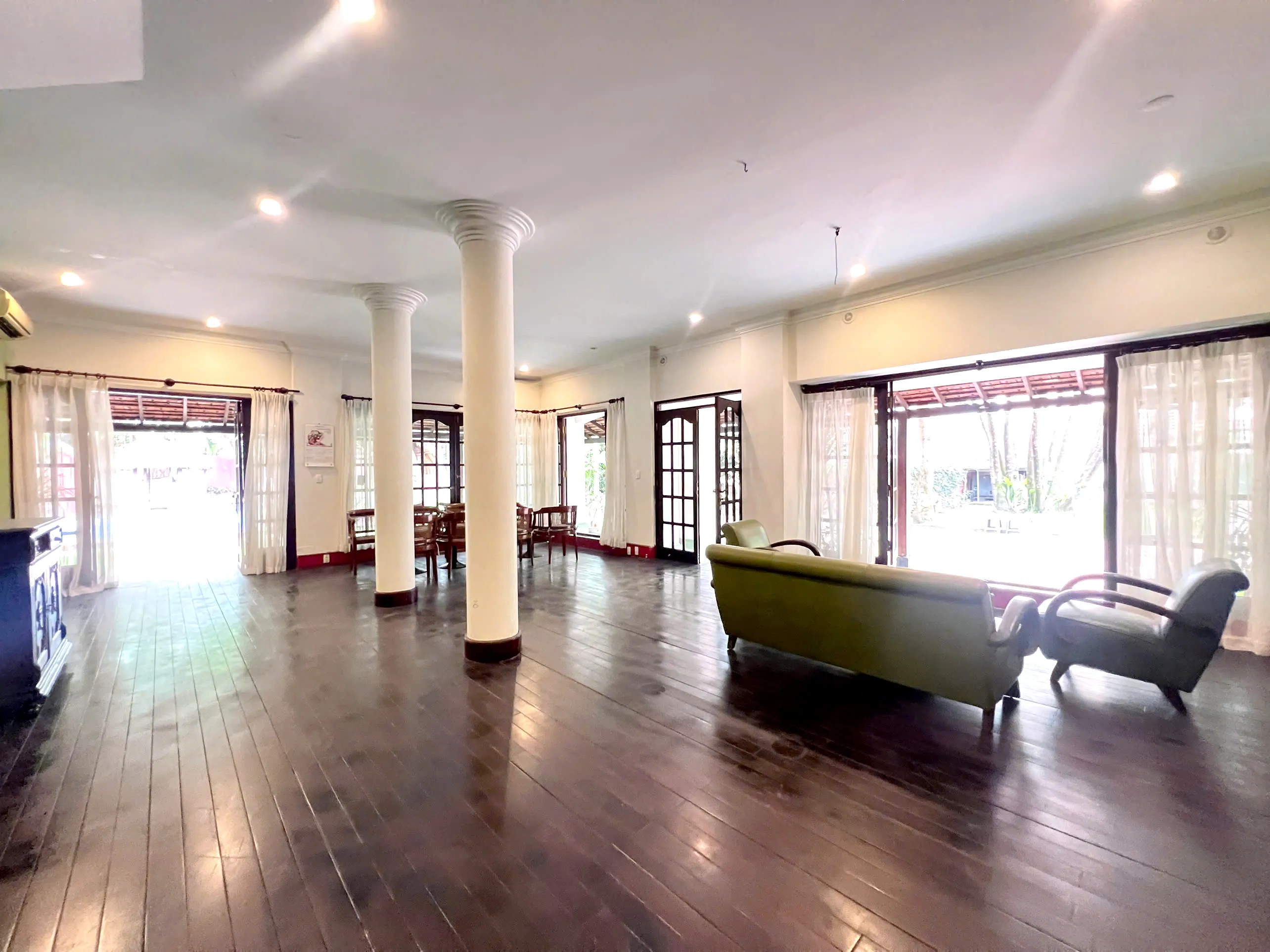 Commercial Villa For Rent in Xuan Thuy Street Thao Dien HCMC 1200sqm 10,000 USD/month