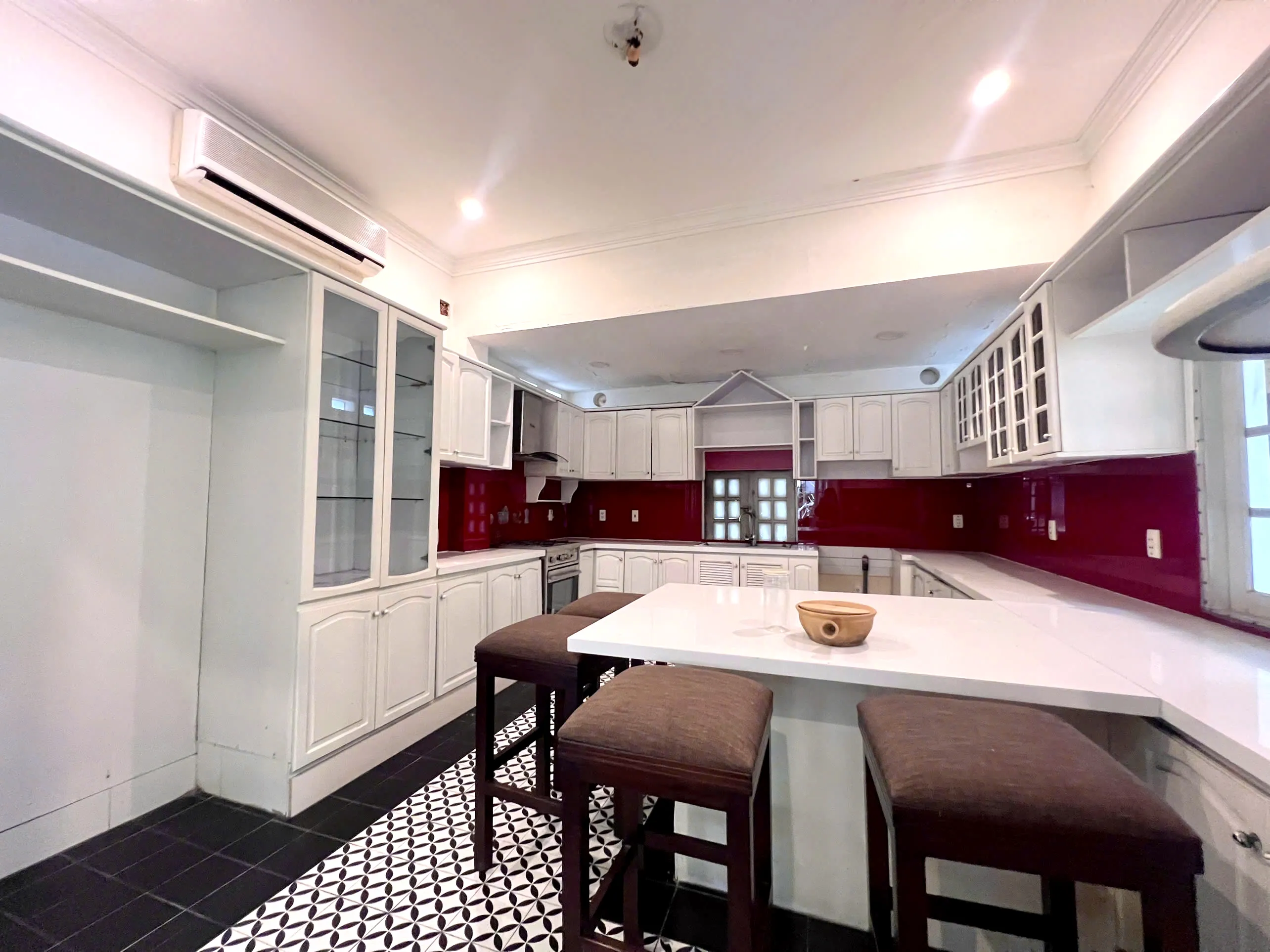 Commercial Villa For Rent in Xuan Thuy Street Thao Dien HCMC 1200sqm 10,000 USD/month