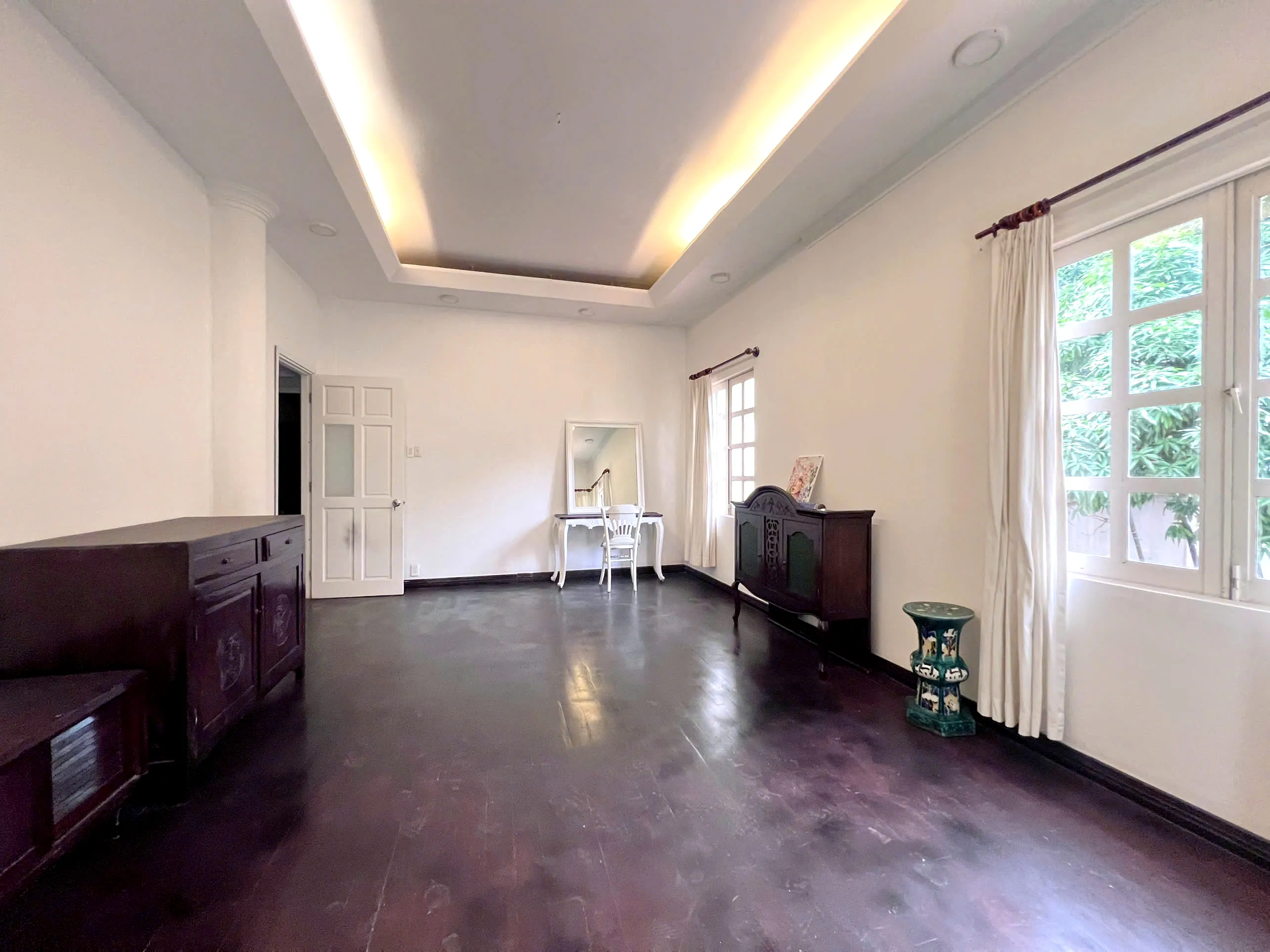Commercial Villa For Rent in Xuan Thuy Street Thao Dien HCMC 1200sqm 10,000 USD/month
