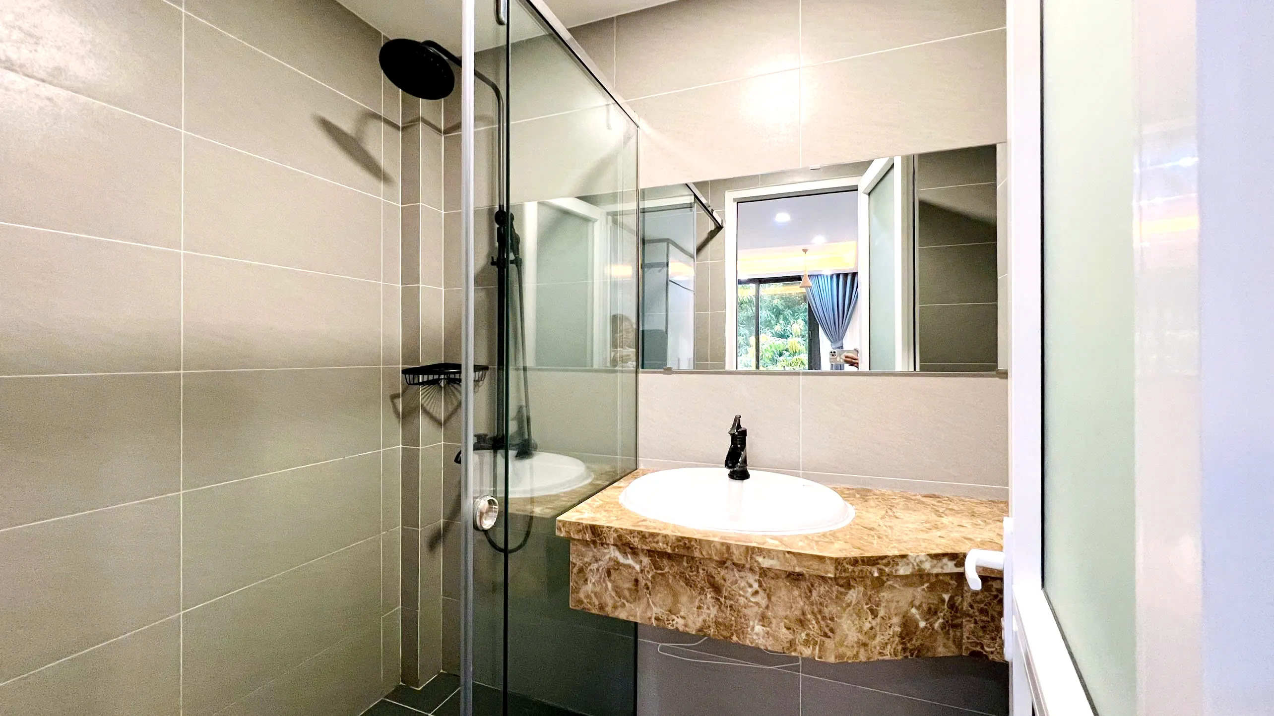 Studio M-Z Serviced Apartment Lang Bao Chi Thao Dien HCMC 30sqm 450 USD/month