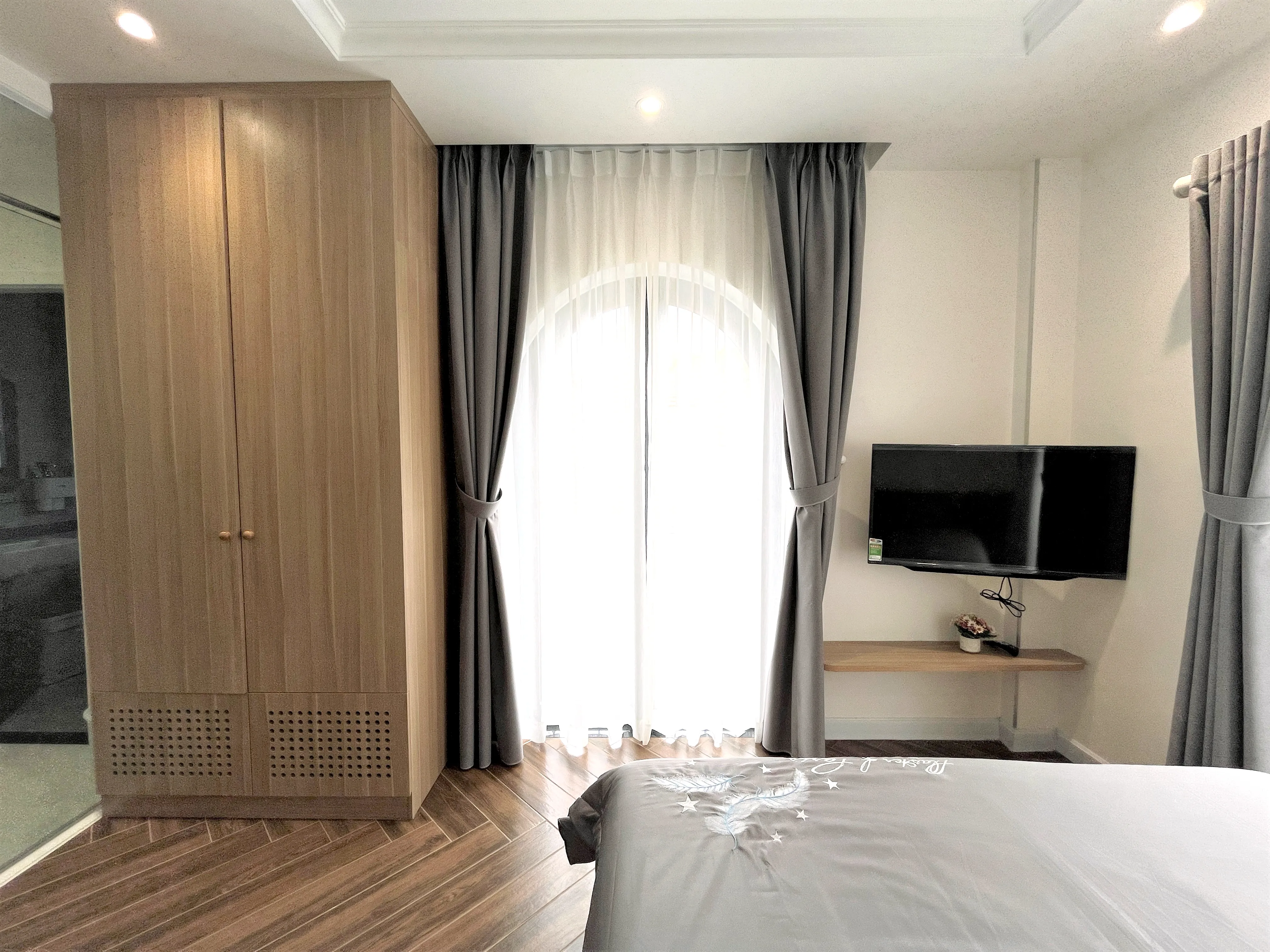 Balcony Hong Home Serviced Apartment For Rent in Binh Thanh HCMC 40sqm 600 USD/month