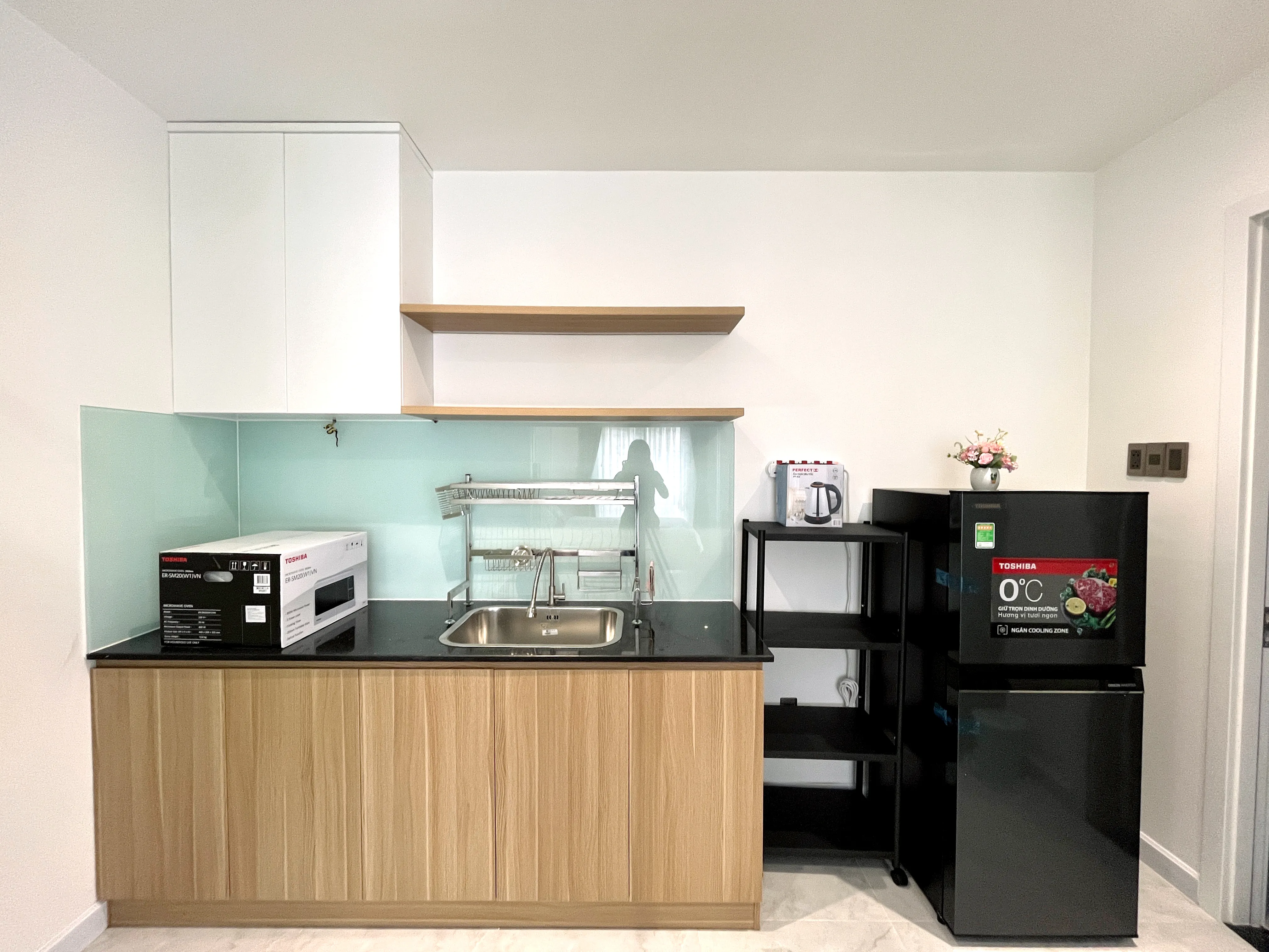 Balcony Hong Home Serviced Apartment For Rent in Binh Thanh HCMC 40sqm 600 USD/month