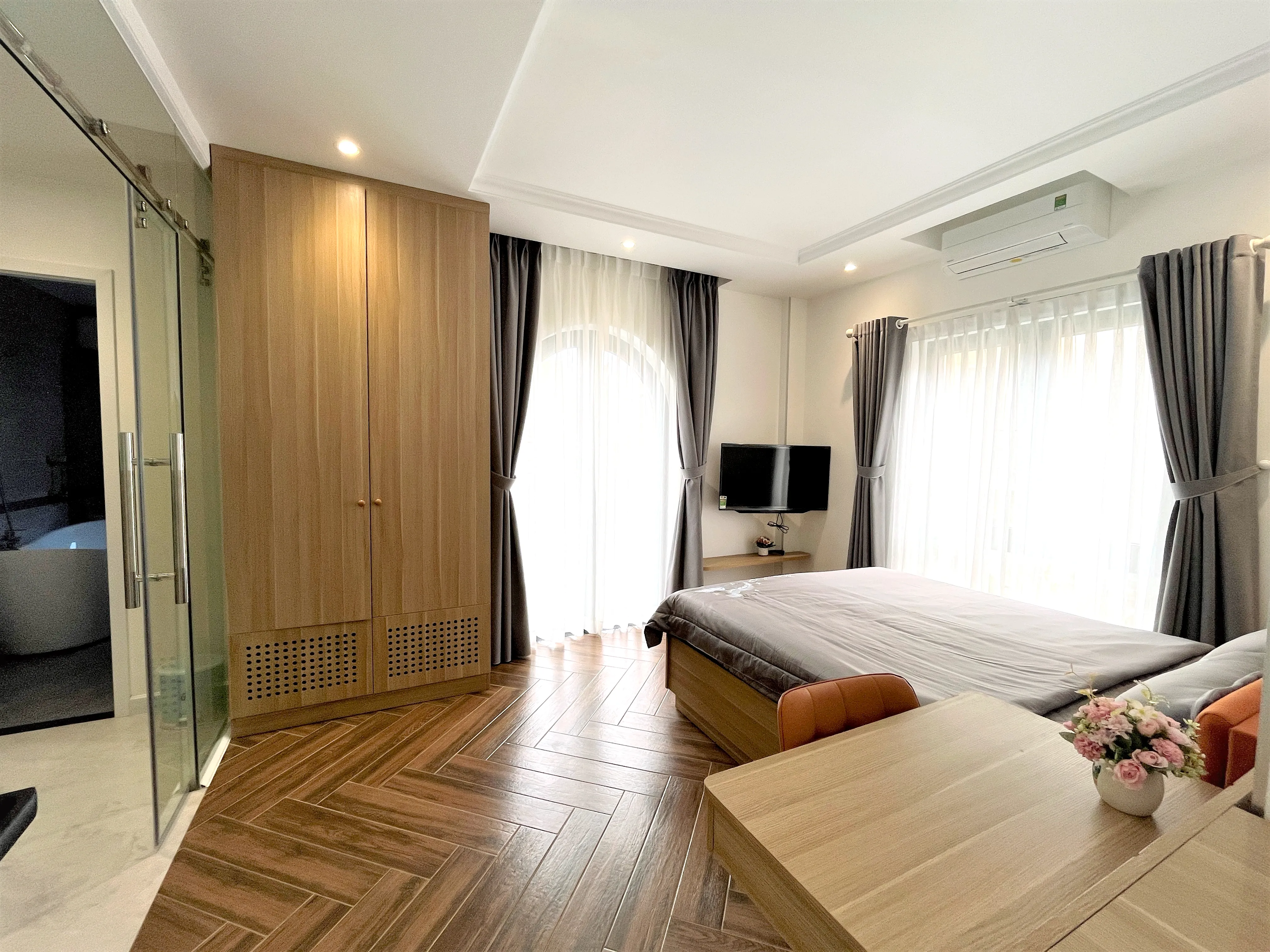 Balcony Hong Home Serviced Apartment For Rent in Binh Thanh HCMC 40sqm 600 USD/month