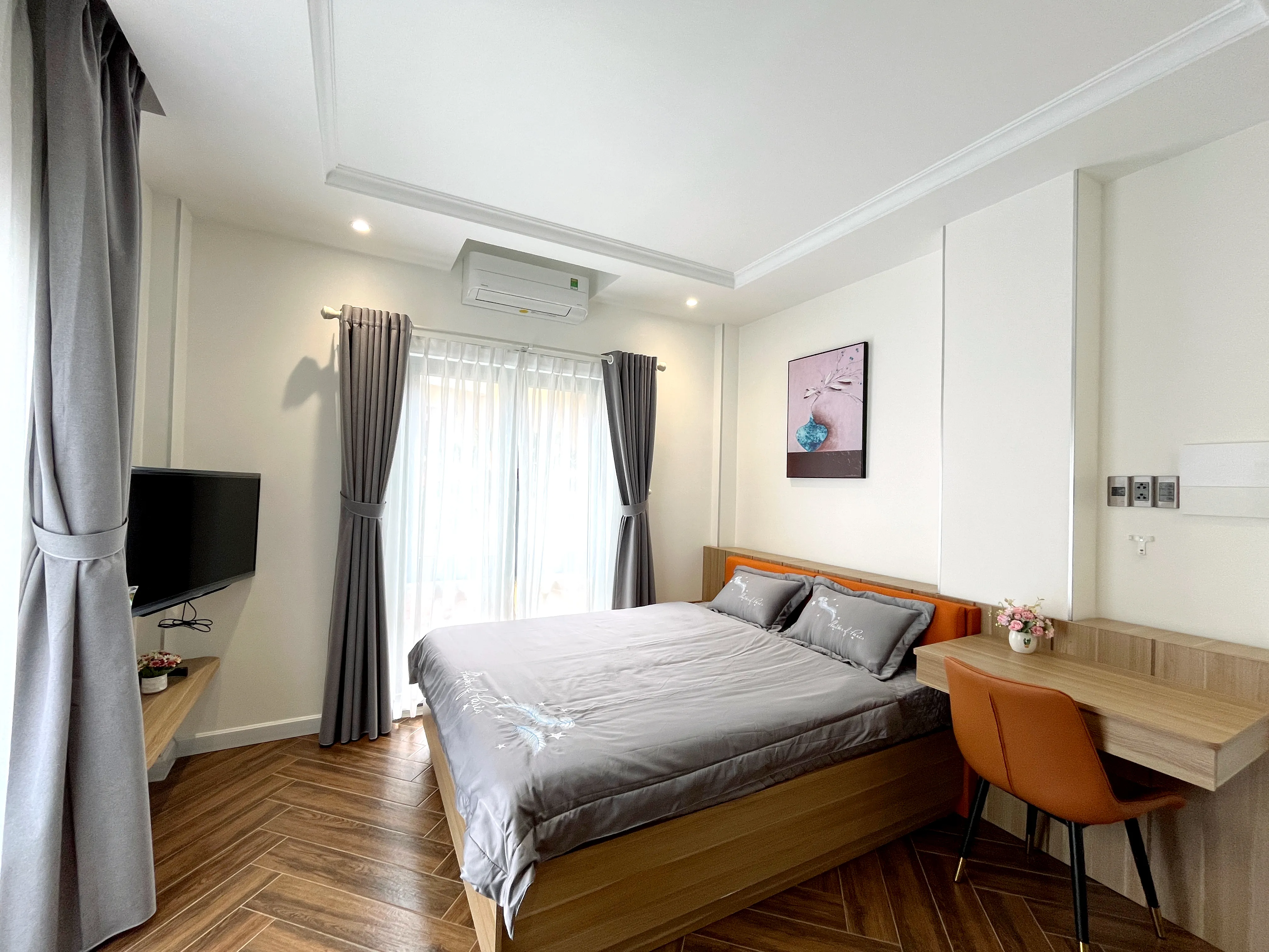 Balcony Hong Home Serviced Apartment For Rent in Binh Thanh HCMC 40sqm 600 USD/month