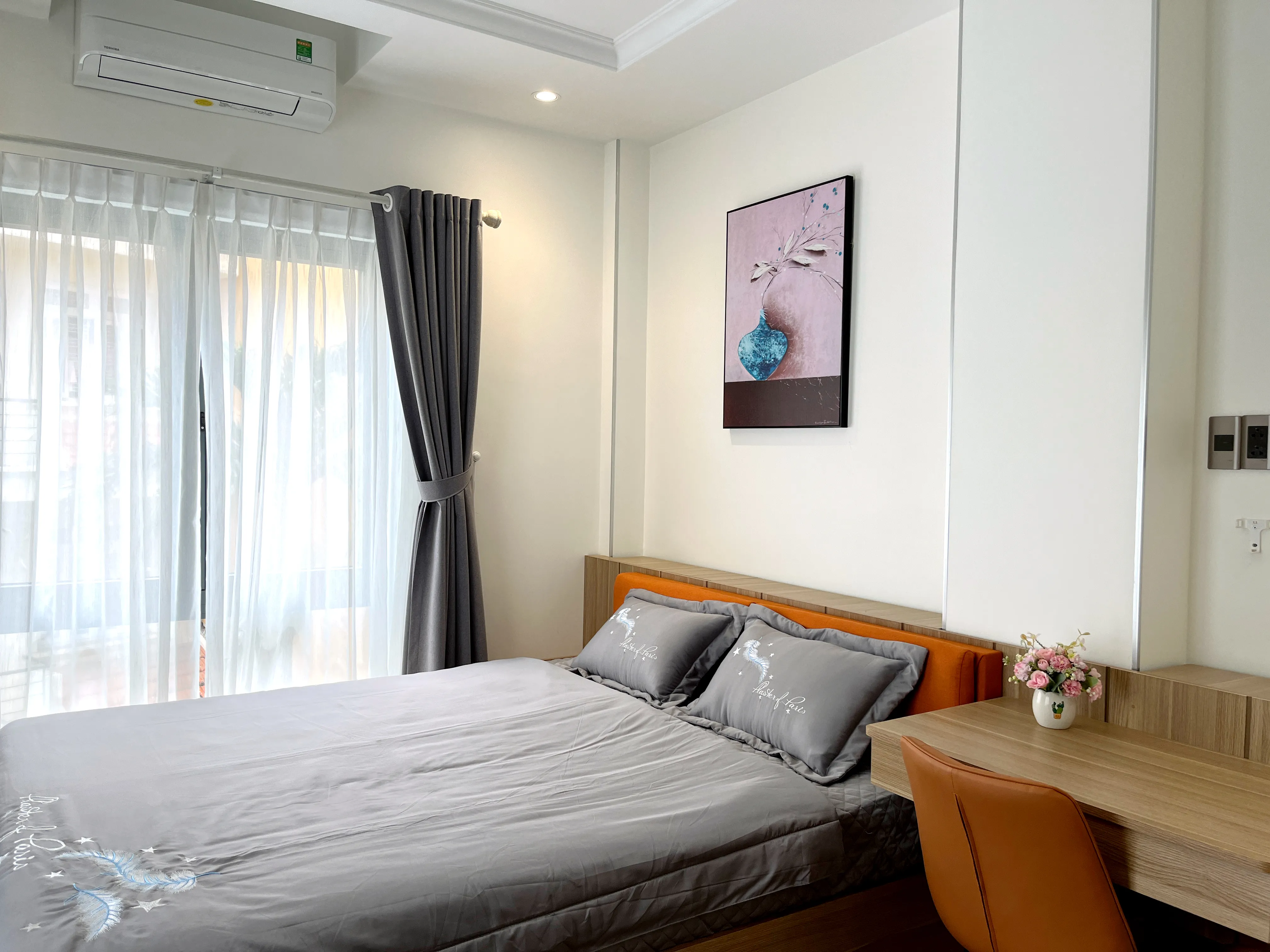 Balcony Hong Home Serviced Apartment For Rent in Binh Thanh HCMC 40sqm 600 USD/month