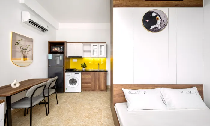 Studio Apartment for rent in Phan Van Han St Binh Thanh HCMC 25sqm 400 USD/month