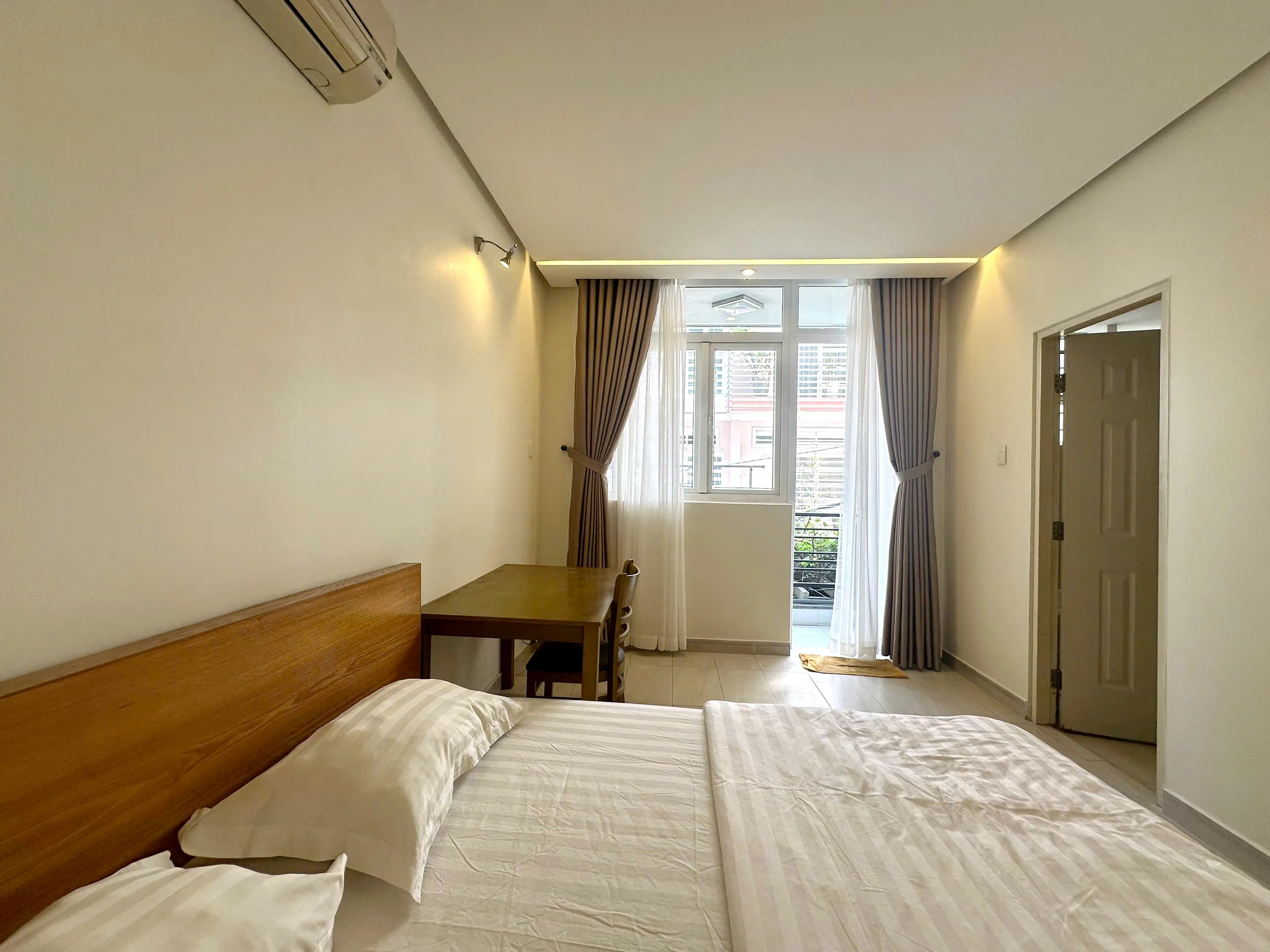Good Size Good Rent 3 Bedroom Apartment For Rent in Binh Thanh HCM 90sqm 650 USD/month