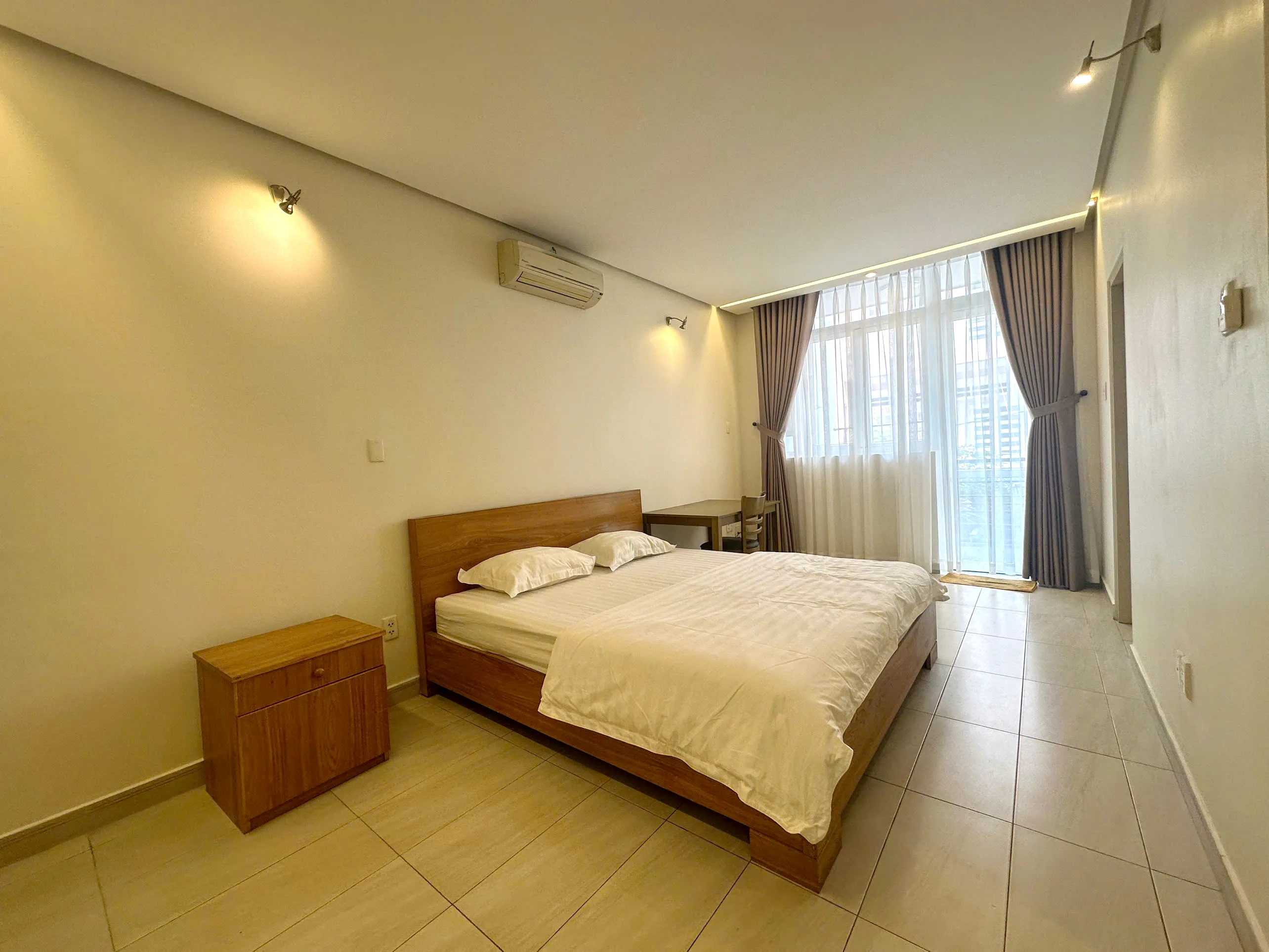 Good Size Good Rent 3 Bedroom Apartment For Rent in Binh Thanh HCM 90sqm 650 USD/month