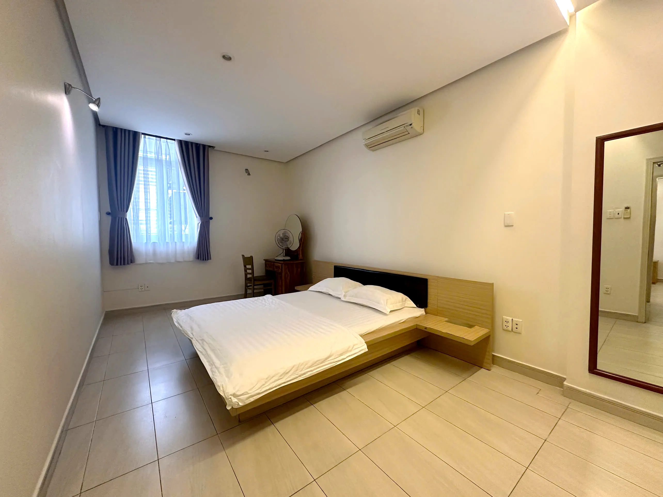Good Size Good Rent 3 Bedroom Apartment For Rent in Binh Thanh HCM 90sqm 650 USD/month