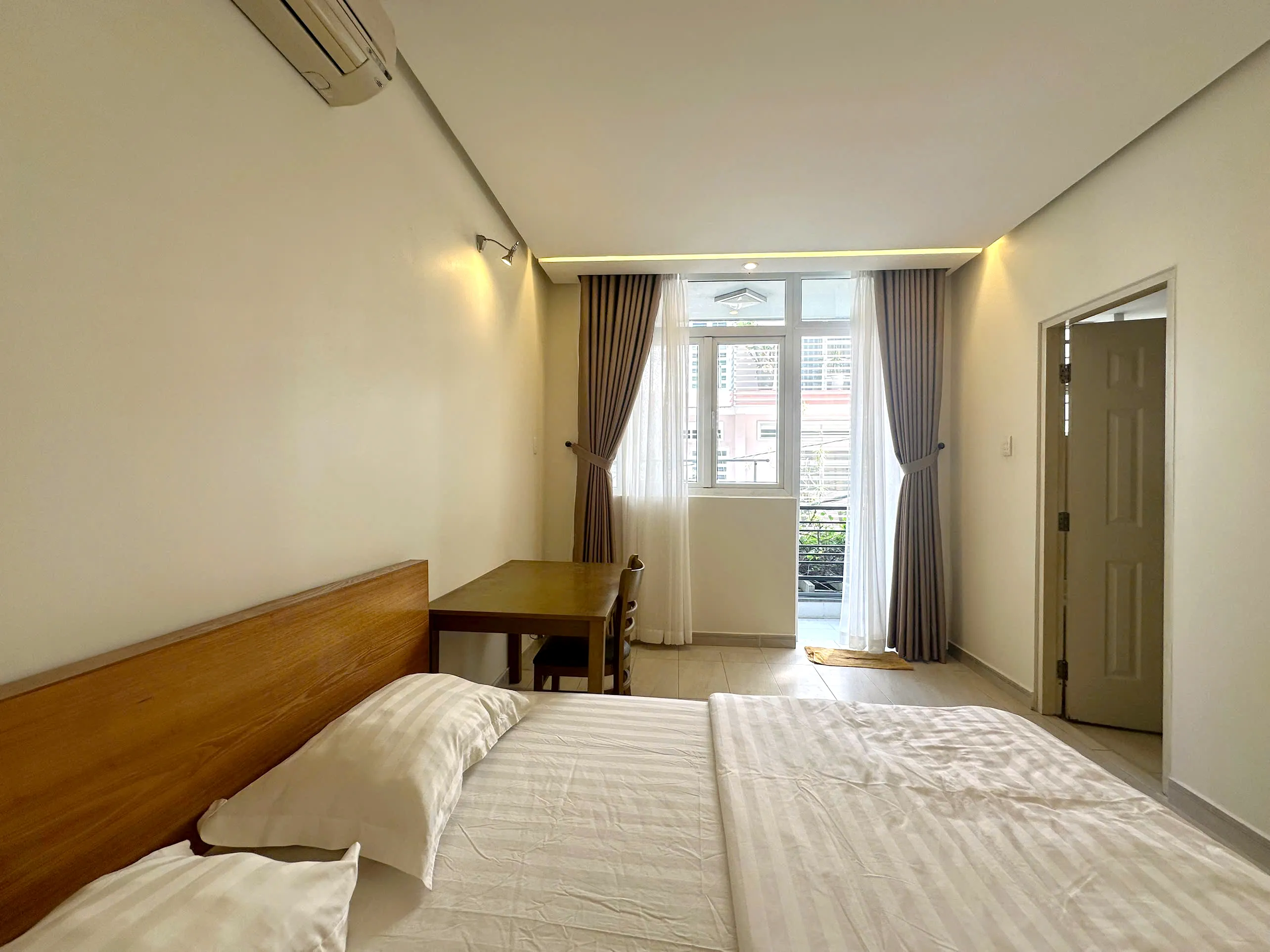 Good Size Good Rent 3 Bedroom Apartment For Rent in Binh Thanh HCM 90sqm 650 USD/month