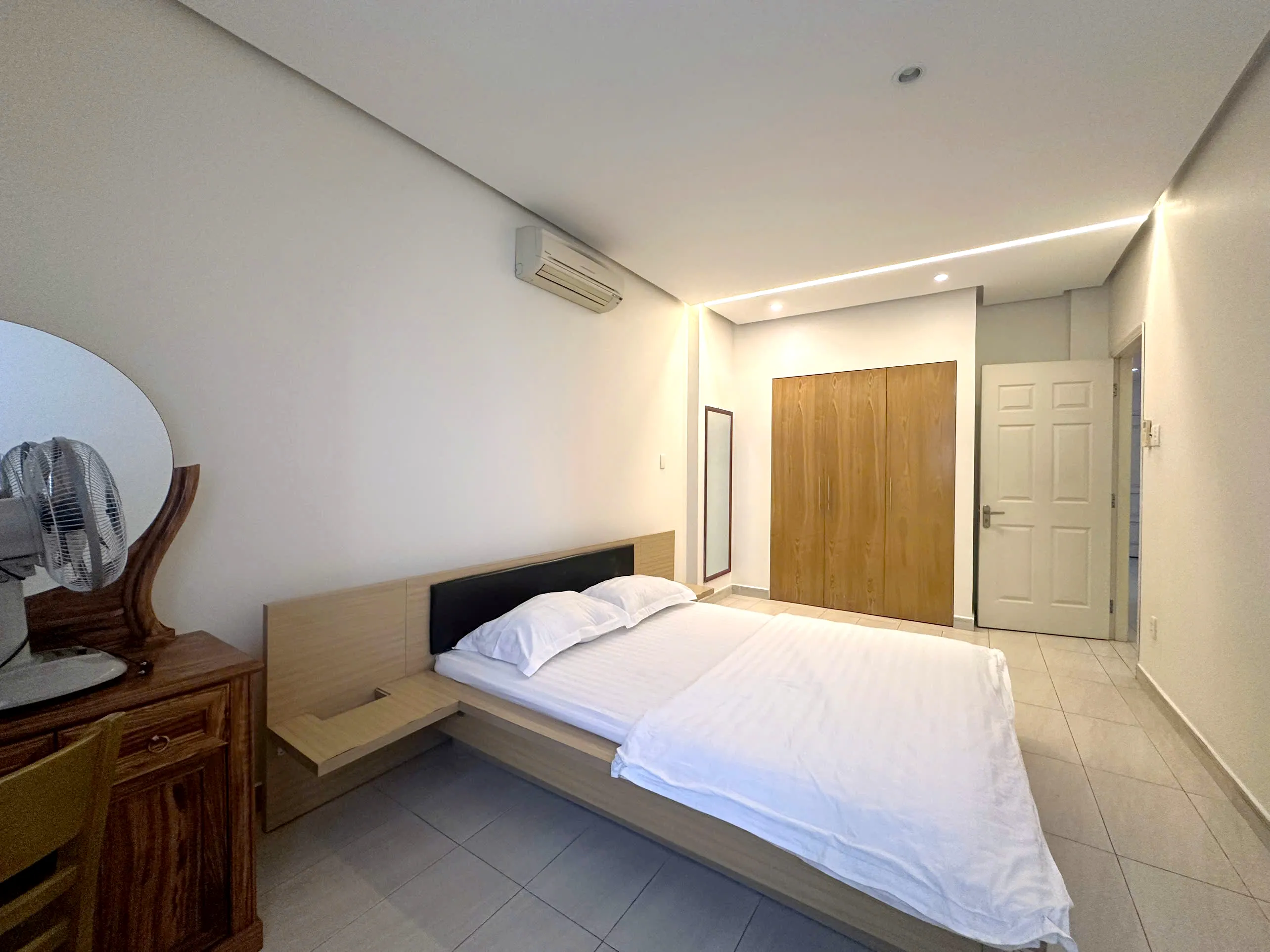 Good Size Good Rent 3 Bedroom Apartment For Rent in Binh Thanh HCM 90sqm 650 USD/month
