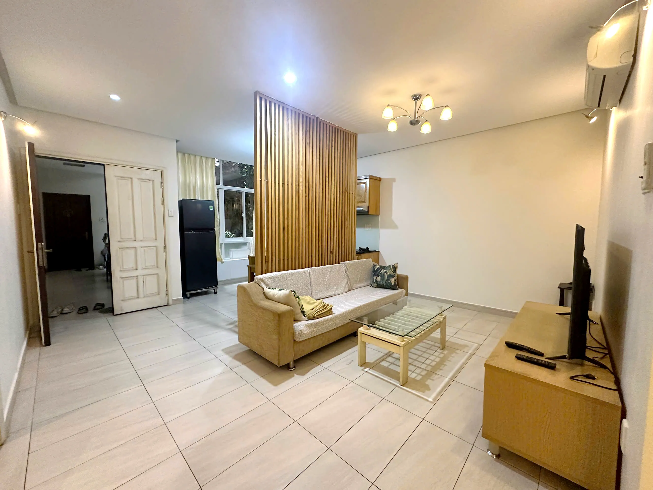 Good Size Good Rent 3 Bedroom Apartment For Rent in Binh Thanh HCM 90sqm 650 USD/month
