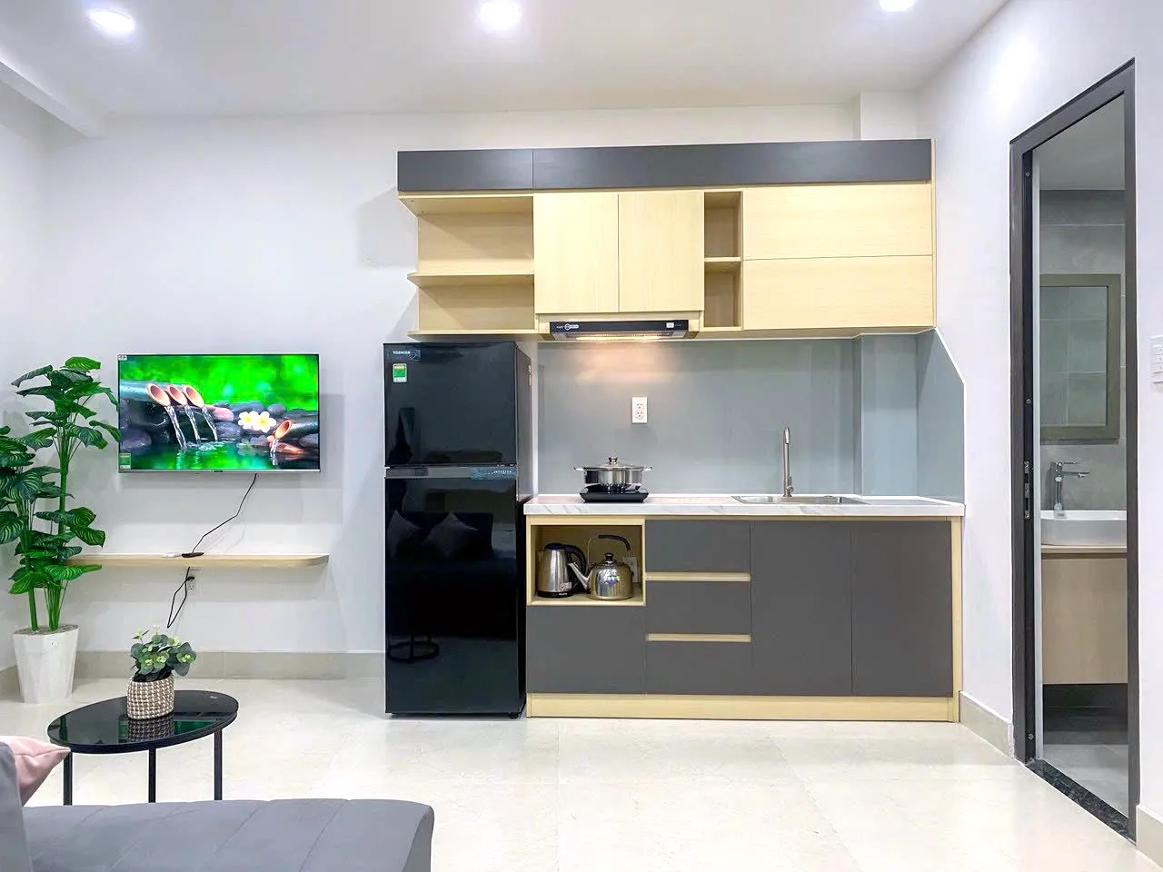 Nice Studio Home Apartment For Rent in Nguyen Cuu Van Street Binh Thanh HCM 35sqm 570 USD/month