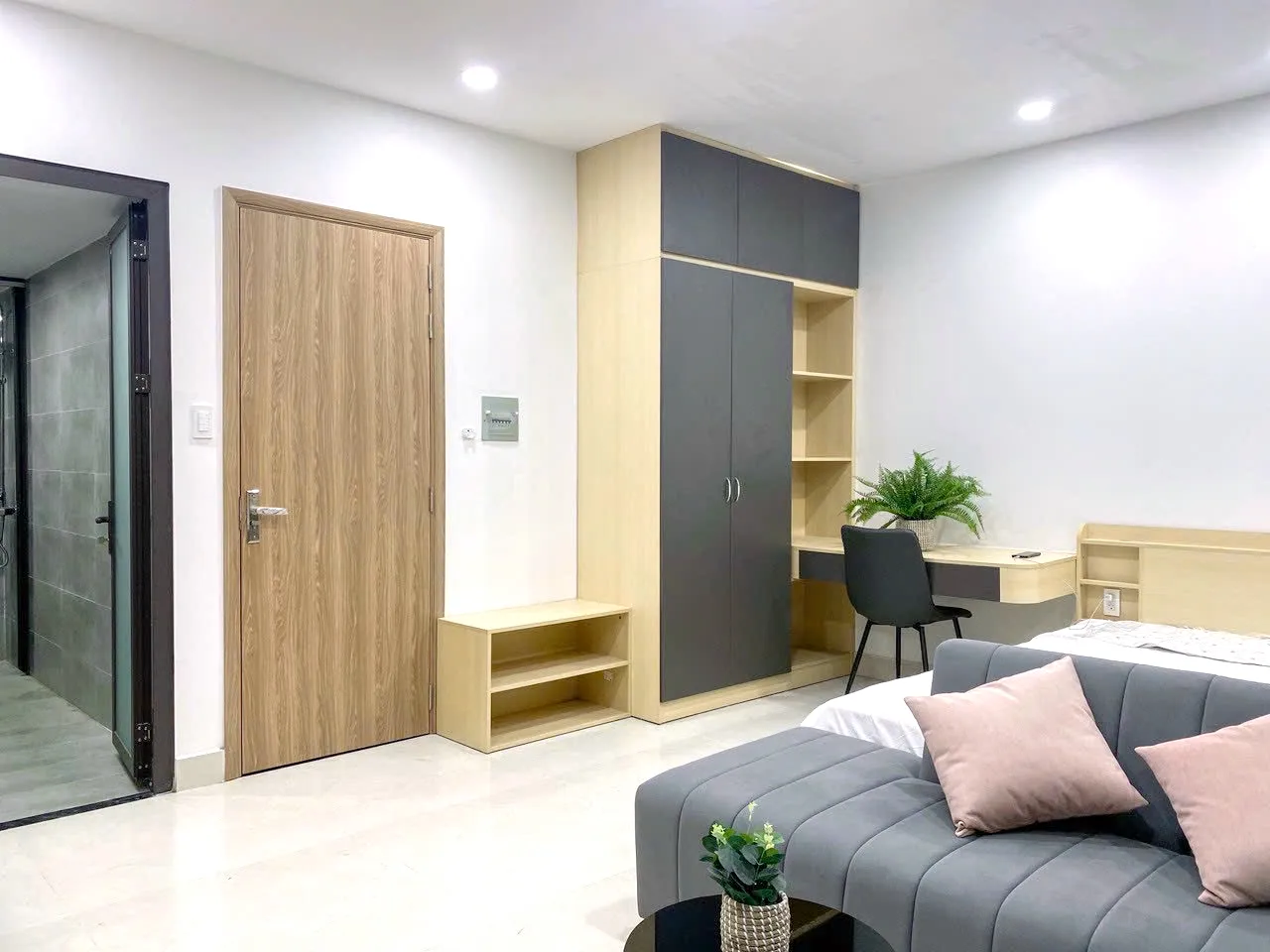 Nice Studio Home Apartment For Rent in Nguyen Cuu Van Street Binh Thanh HCM 35sqm 570 USD/month