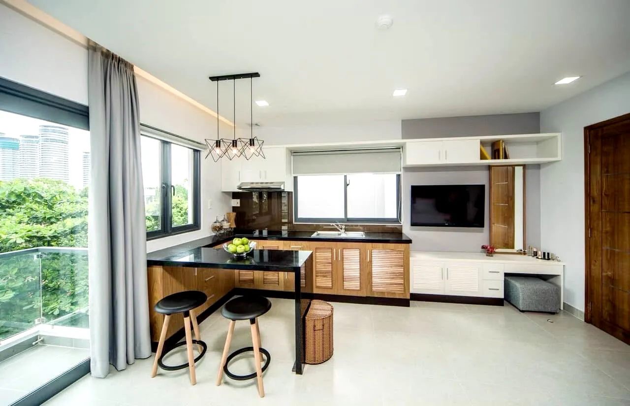 Nice Spacious Studio Apartment For Rent in Nguyen Cuu Van Binh Thanh HCM 50sqm 600 USD/month