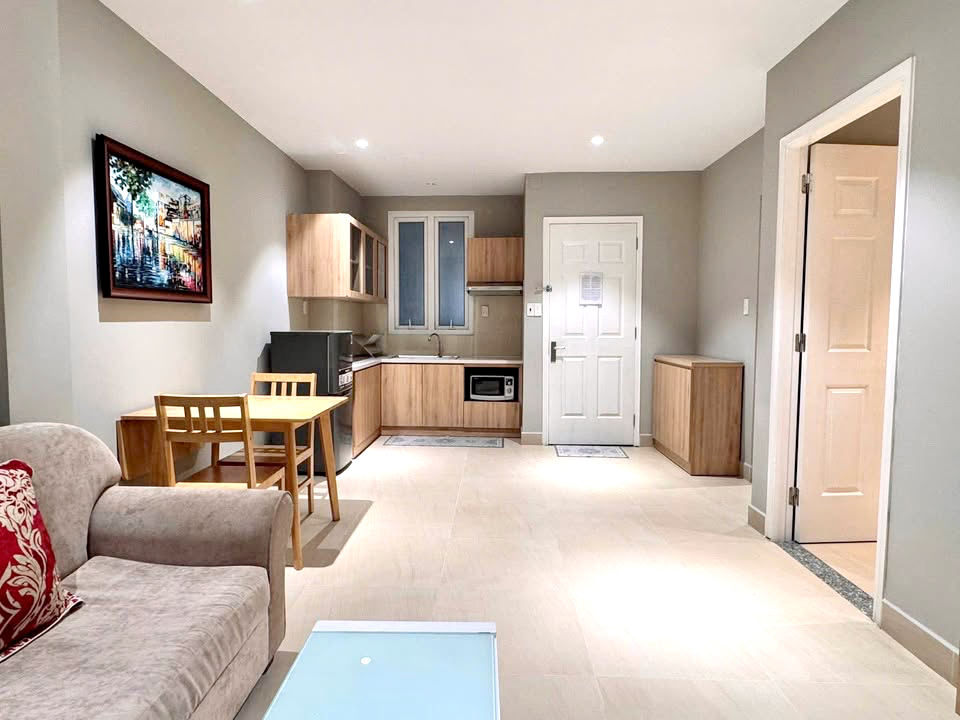 One Bedroom Apartment Bath-tup For Rent in Binh Thanh HCMC