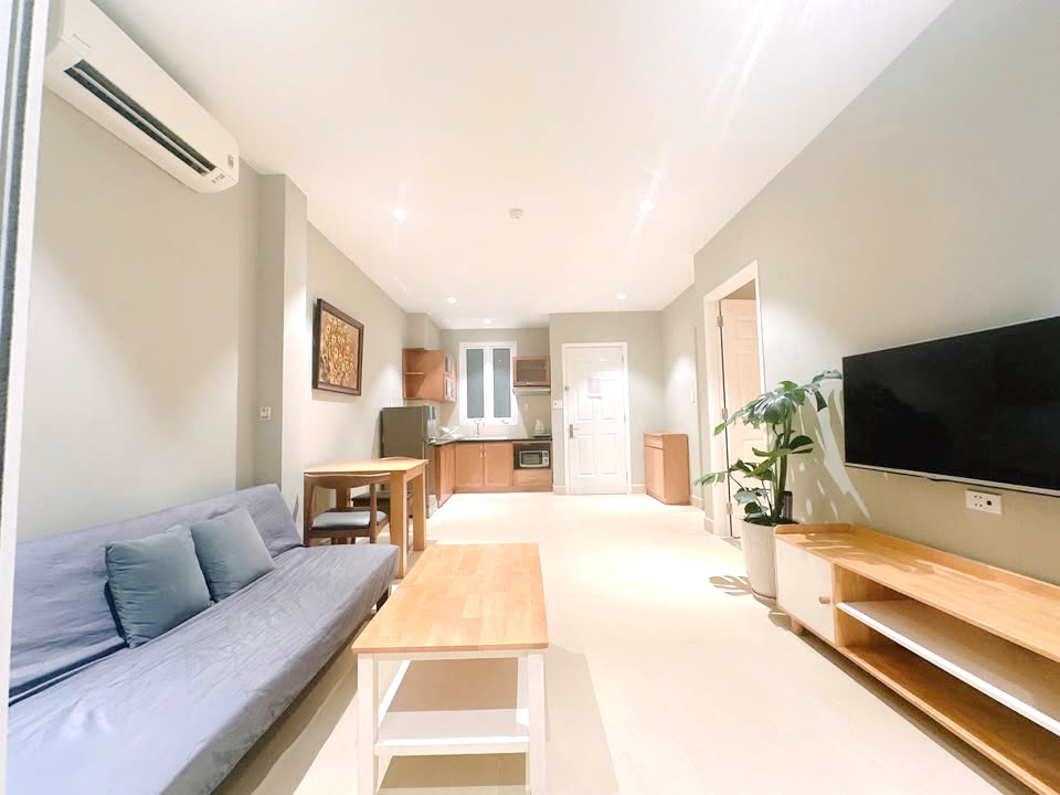 One Bedroom Apartment Bath-tup For Rent in Binh Thanh HCMC