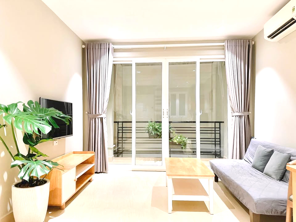 One Bedroom Apartment Bath-tup For Rent in Binh Thanh HCMC