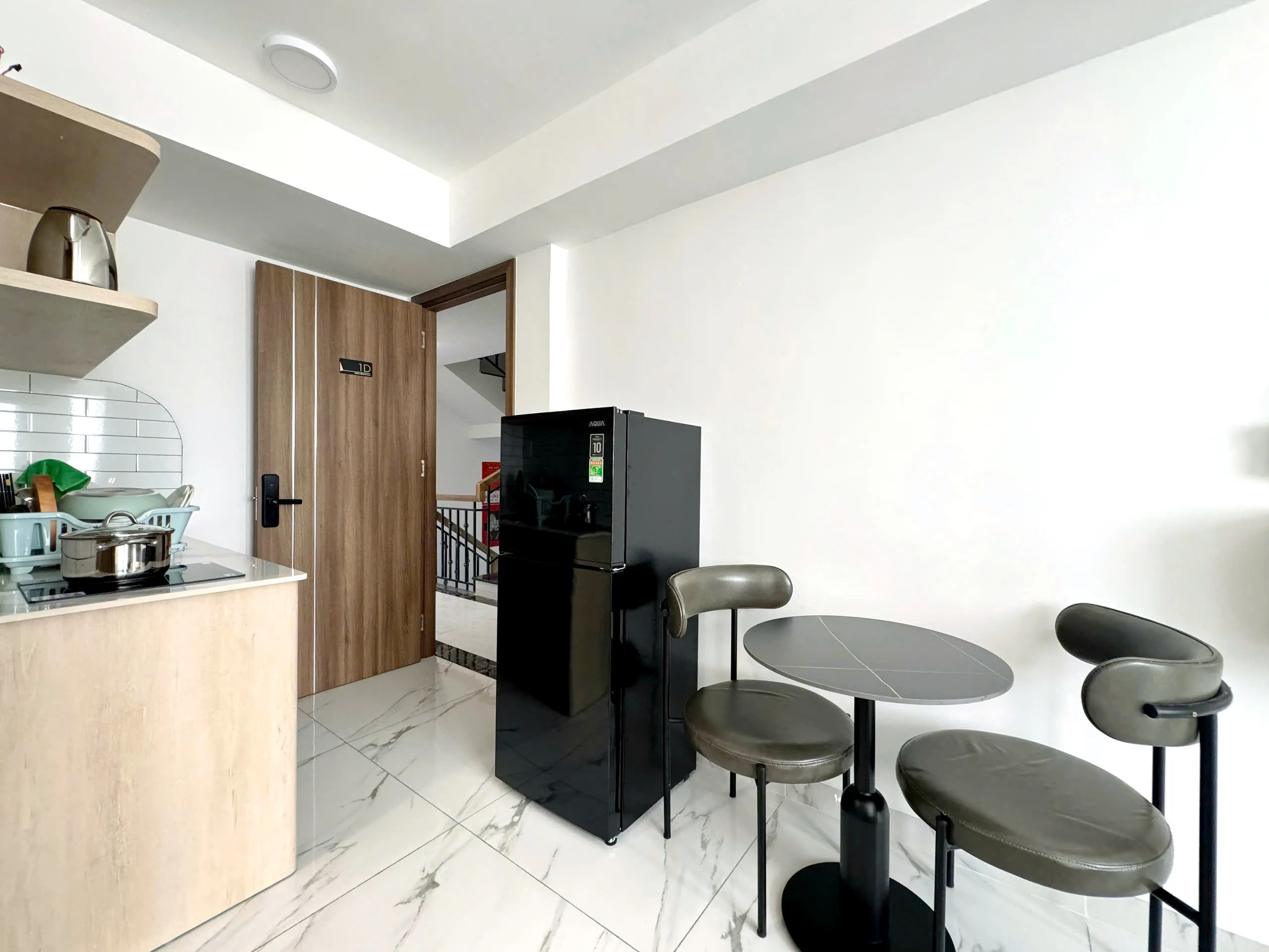 Bright Light Studio Apartment For Rent in Tan Dinh Ward HCMC 25sqm 520 USD/month