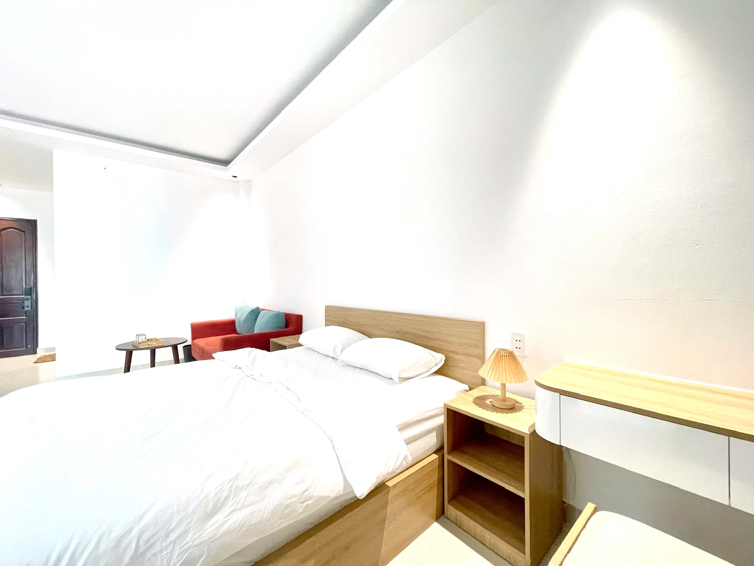 Studio Apartment Balcony Nguyen Phi Khanh Tan Dinh District 1 HCMC 45sqm 550 USD/month