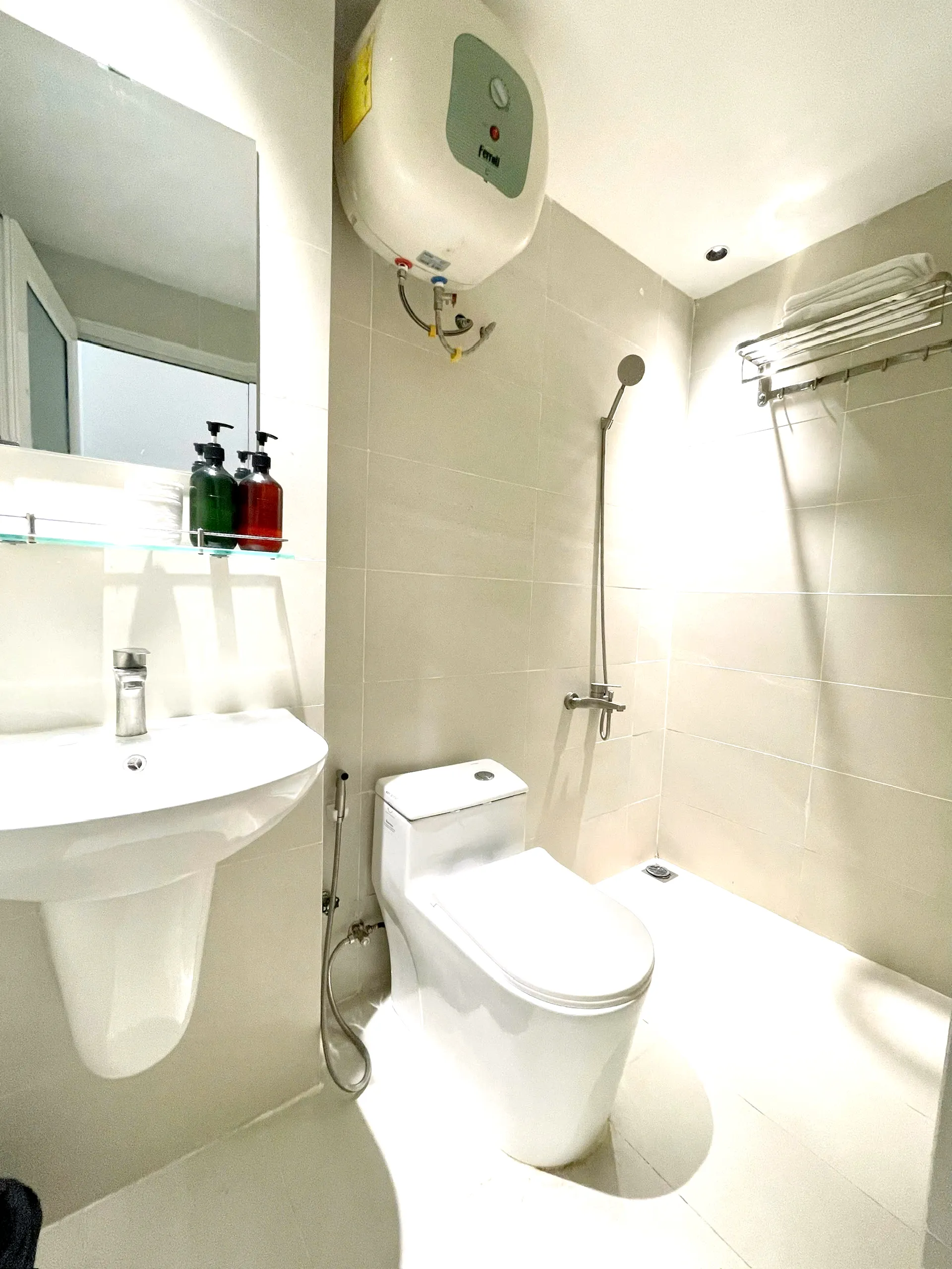 Studio Apartment Balcony Nguyen Phi Khanh Tan Dinh District 1 HCMC 45sqm 550 USD/month