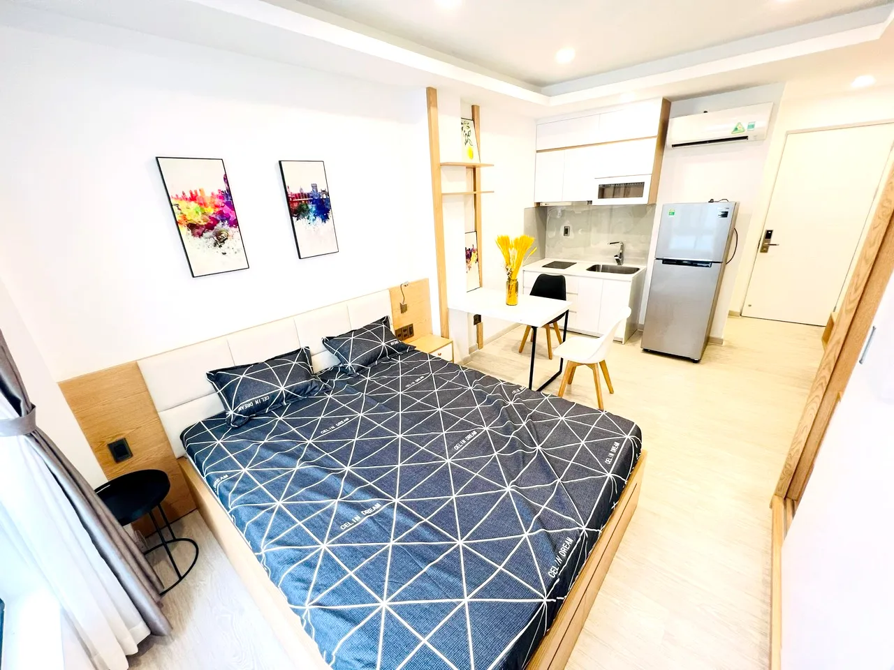Good Room For Rent in Nguyen Thi Minh Khai Dakao District 1 HCMC 25sqm 400 USD/month