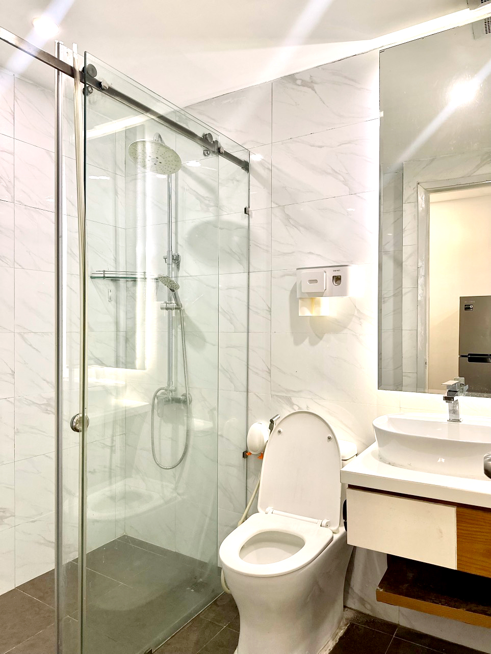 Good Room For Rent in Nguyen Thi Minh Khai Dakao District 1 HCMC