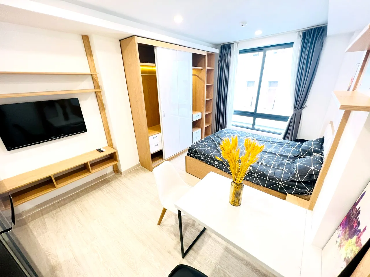 Good Room For Rent in Nguyen Thi Minh Khai Dakao District 1 HCMC 25sqm 400 USD/month