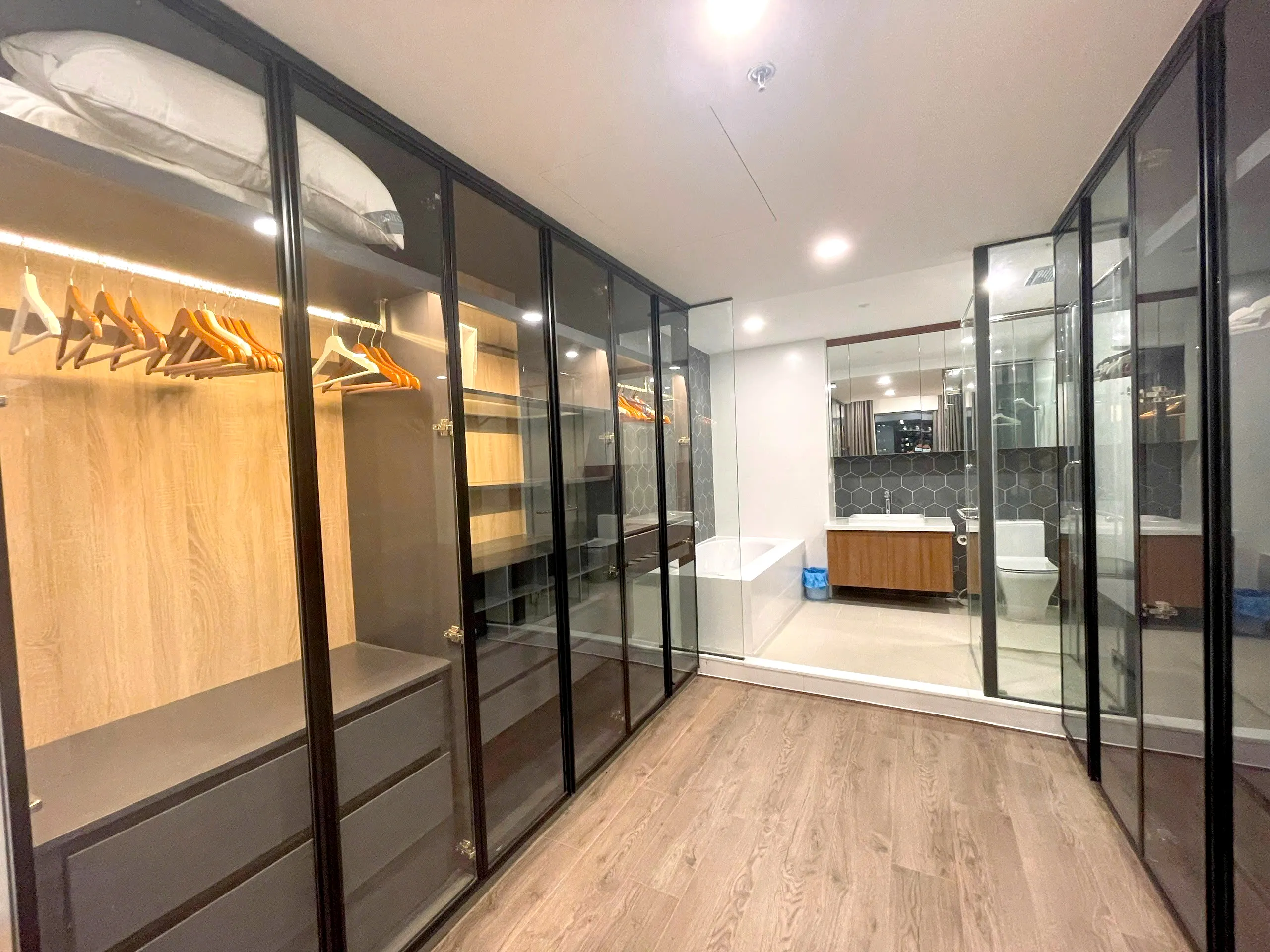 Gateway Thao Dien High-floor River View Apartment For Rent 133sqm 3,000 USD/month