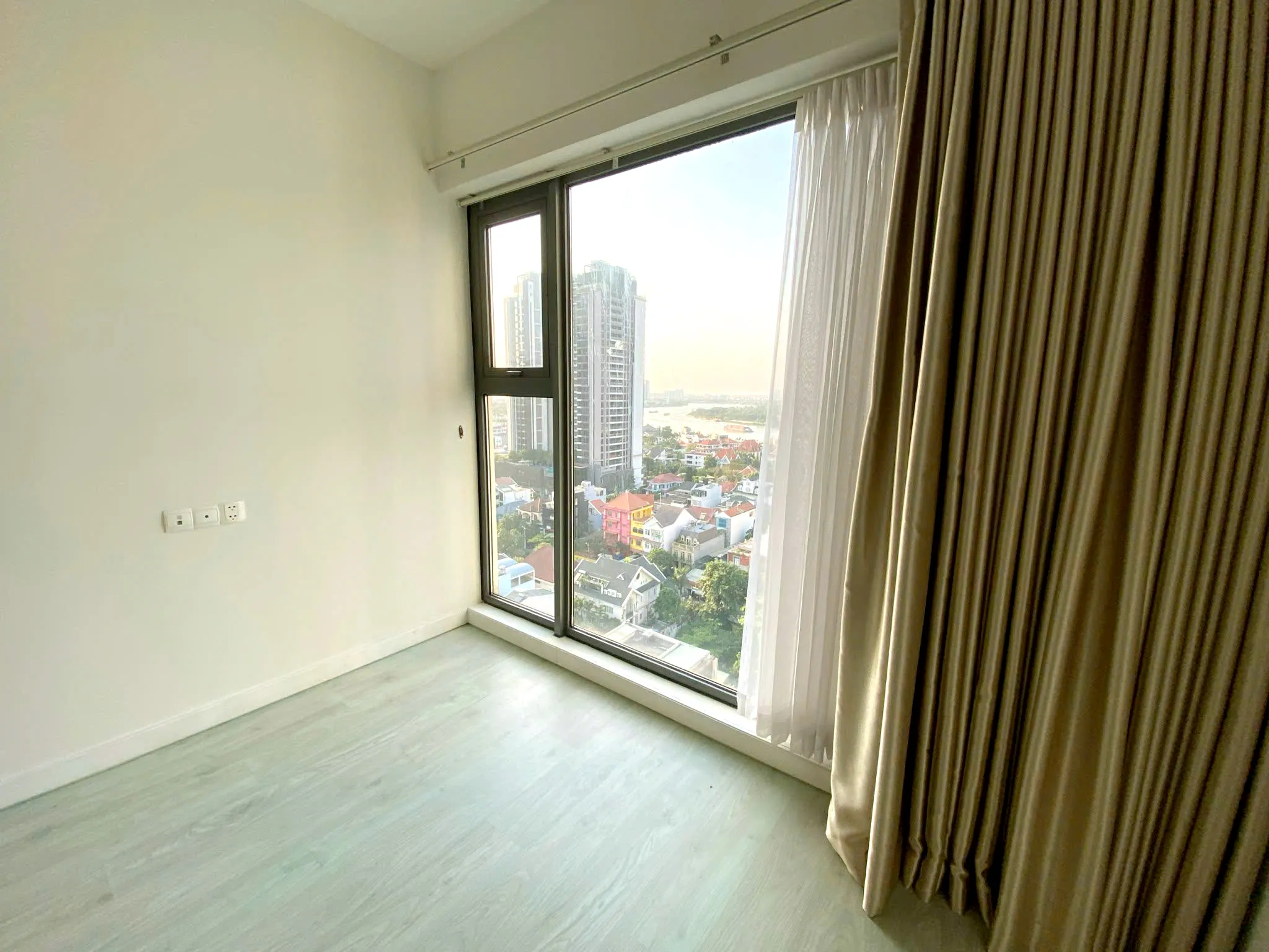 Four Bedroom Madison Gateway Thao Dien For Rent HCMC 143sqm 3,200 USD/month