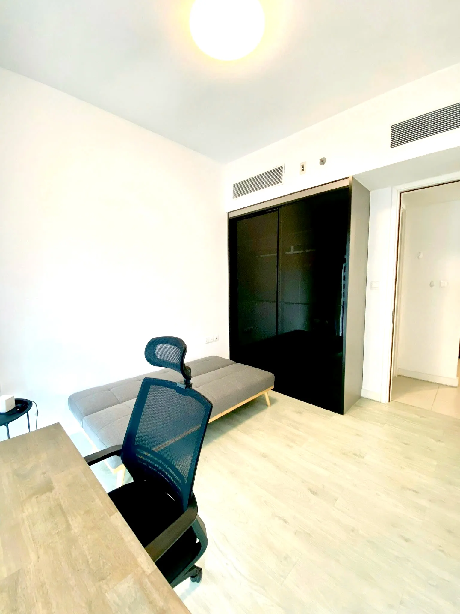 Nice 02 Bedroom Apartment Home For Rent in Gateway Thao Dien HCMC 90sqm 1,400 USD/month