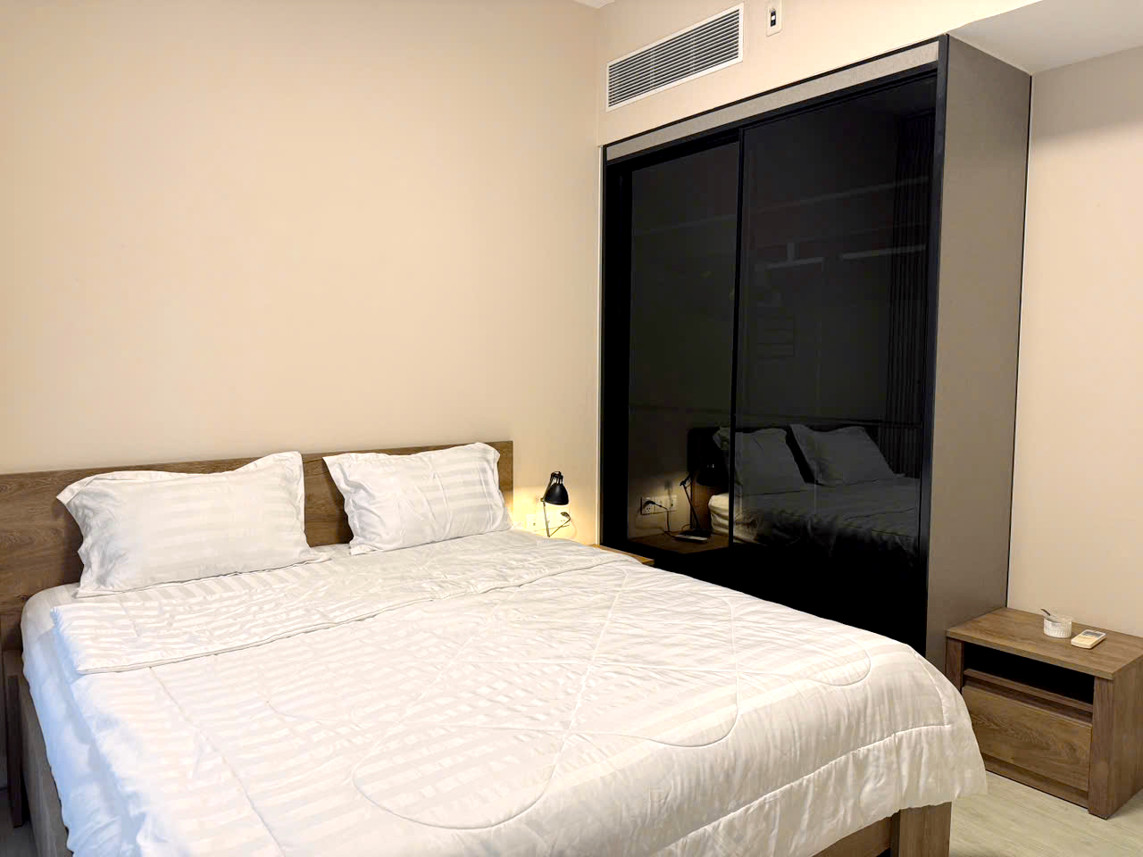 Open Kitchen 02 Bedrom Gateway Thao Dien Apartment For Rent HCMC