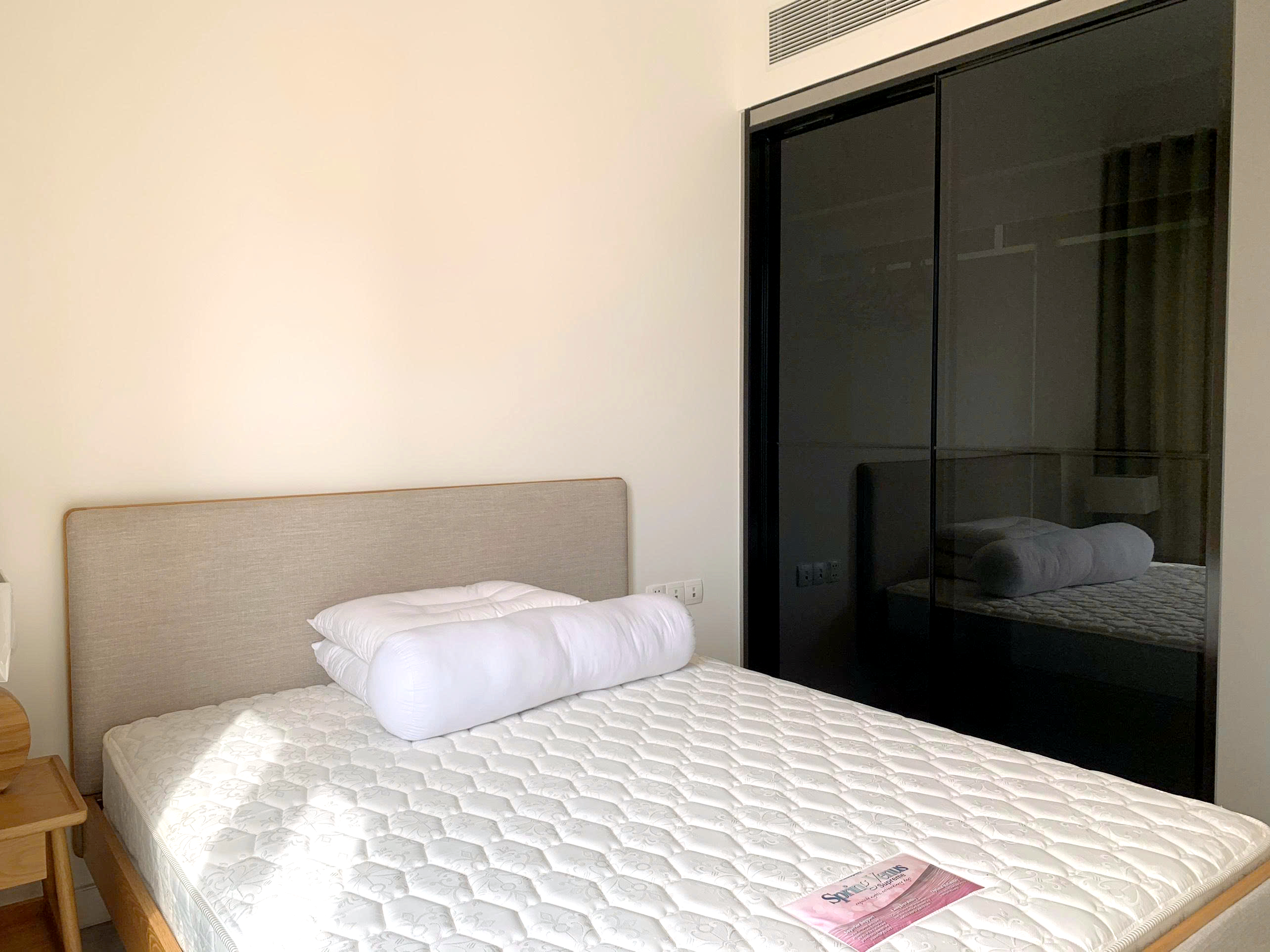 Open River View 02 Bedroom Gateway Thao Dien Apartment For Rent HCM