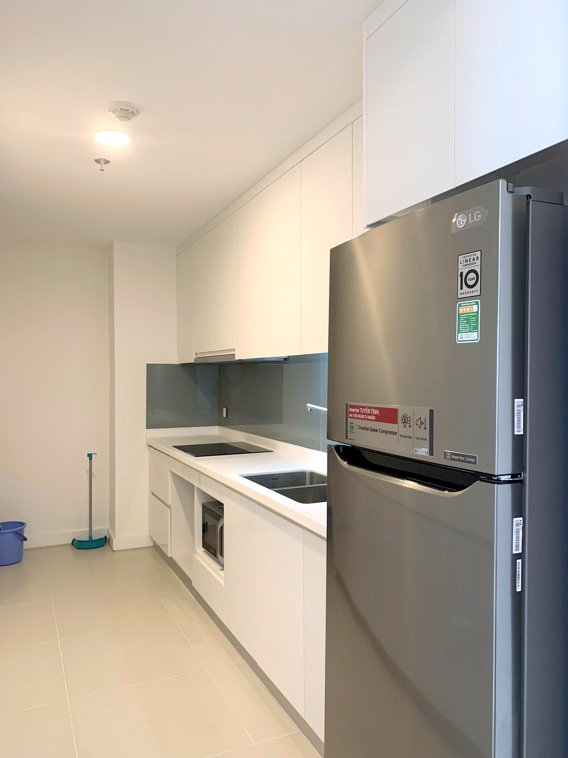 Open River View 02 Bedroom Gateway Thao Dien Apartment For Rent HCM