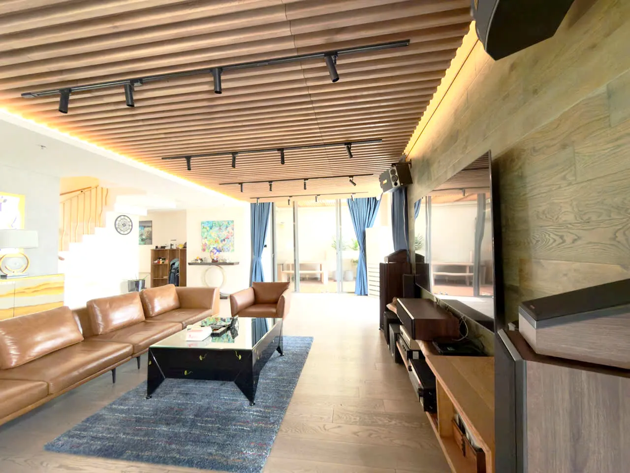 Penthouse Masteri Thao Dien Tower 5 For Rent in HCMC 250sqm 5,300 USD/month