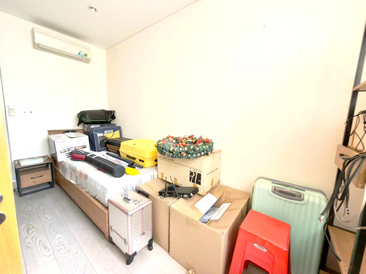 Penthouse Masteri Thao Dien Tower 5 For Rent in HCMC 250sqm 5,300 USD/month