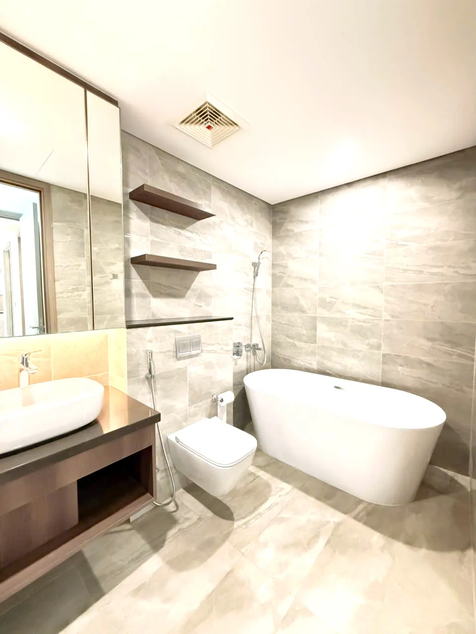 Thao Dien Green 02 Bedroom Apartment for rent in HCMC 84sqm 1,800 USD/month