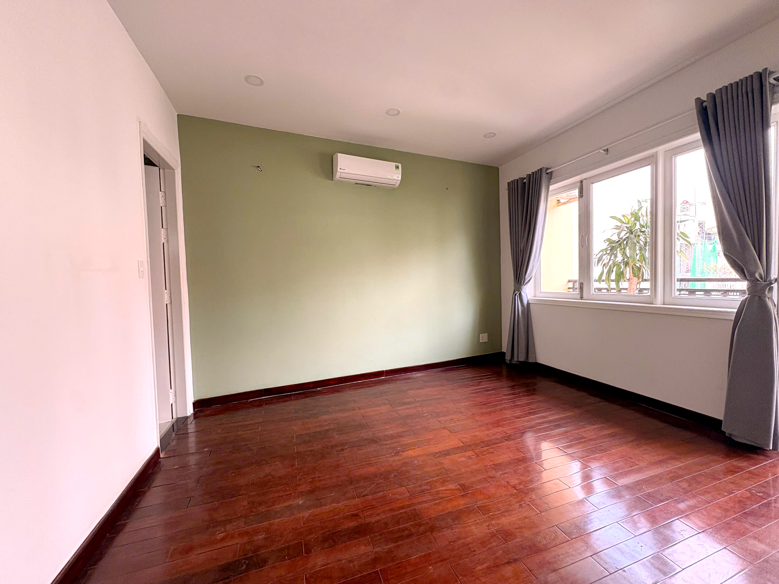 Modern And Good Quality House For Rent in Street 61 Thao Dien HCM