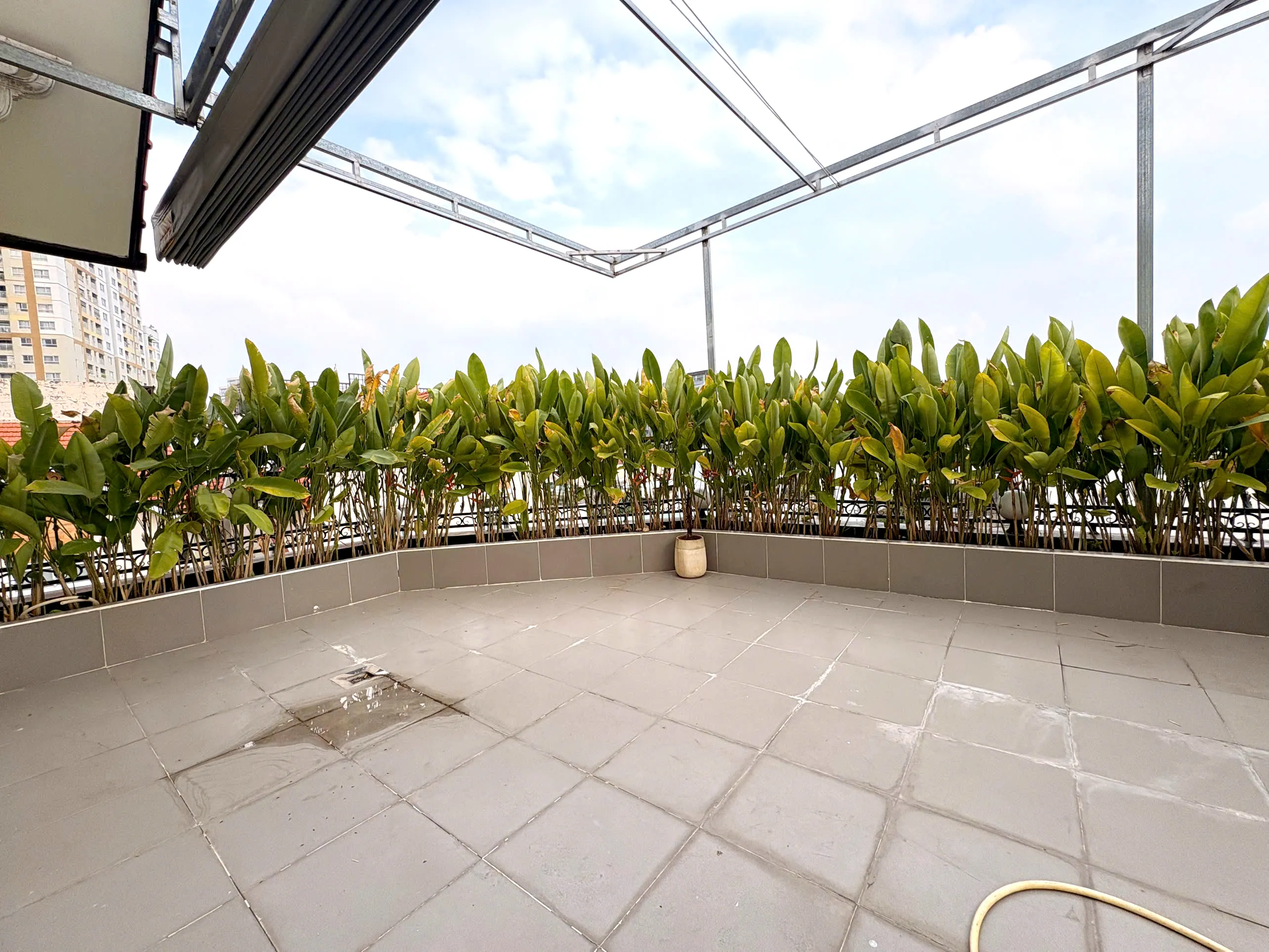 Modern And Good Quality House For Rent in Street 61 Thao Dien HCM 450sqm 2,500 USD/month