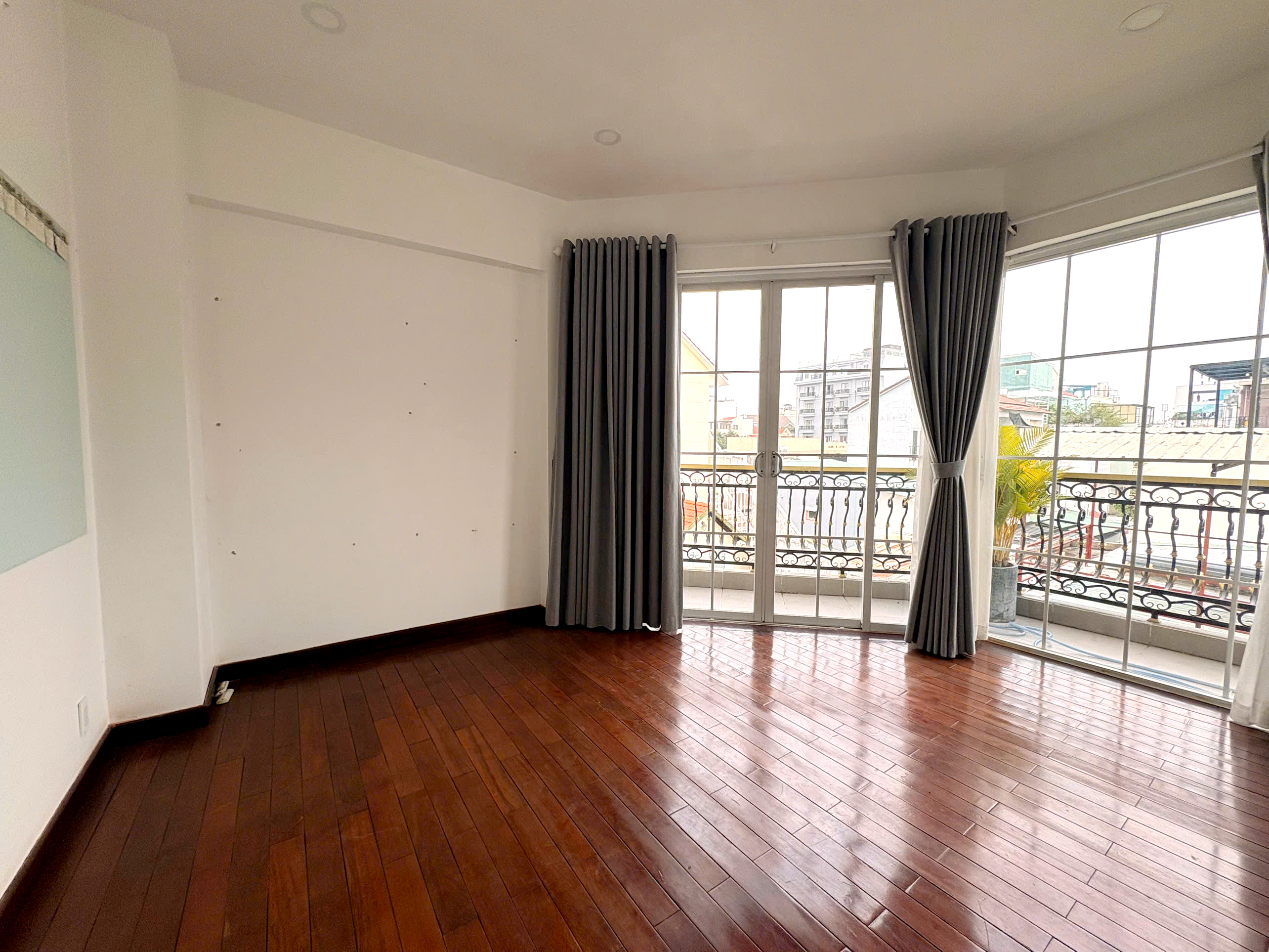 Modern And Good Quality House For Rent in Street 61 Thao Dien HCM