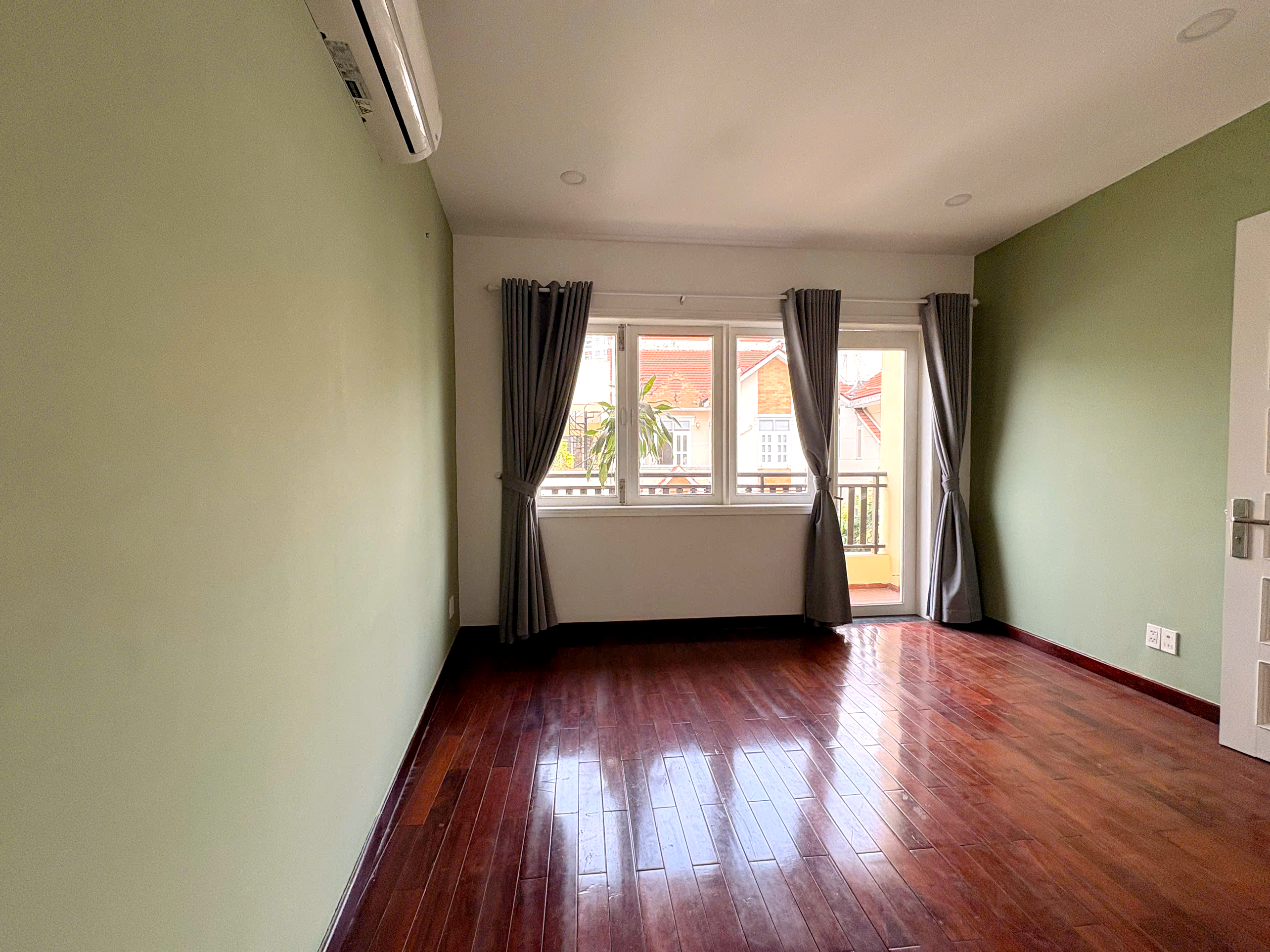 Modern And Good Quality House For Rent in Street 61 Thao Dien HCM