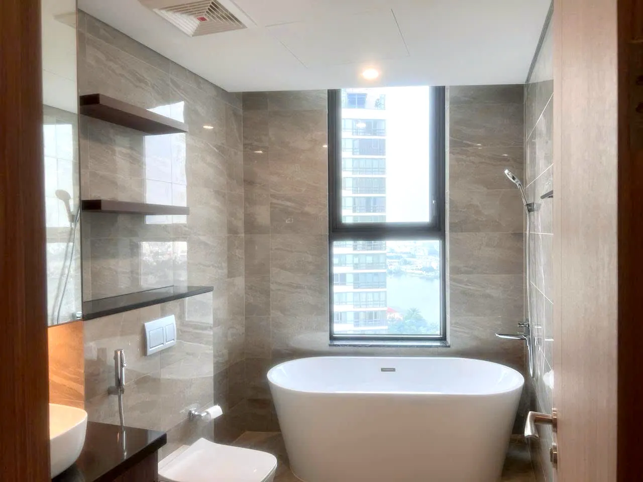 Unfurnished 127Sqm 03 Bedroom Thao Dien Green Apartment For Rent HCM 2,500 USD/month