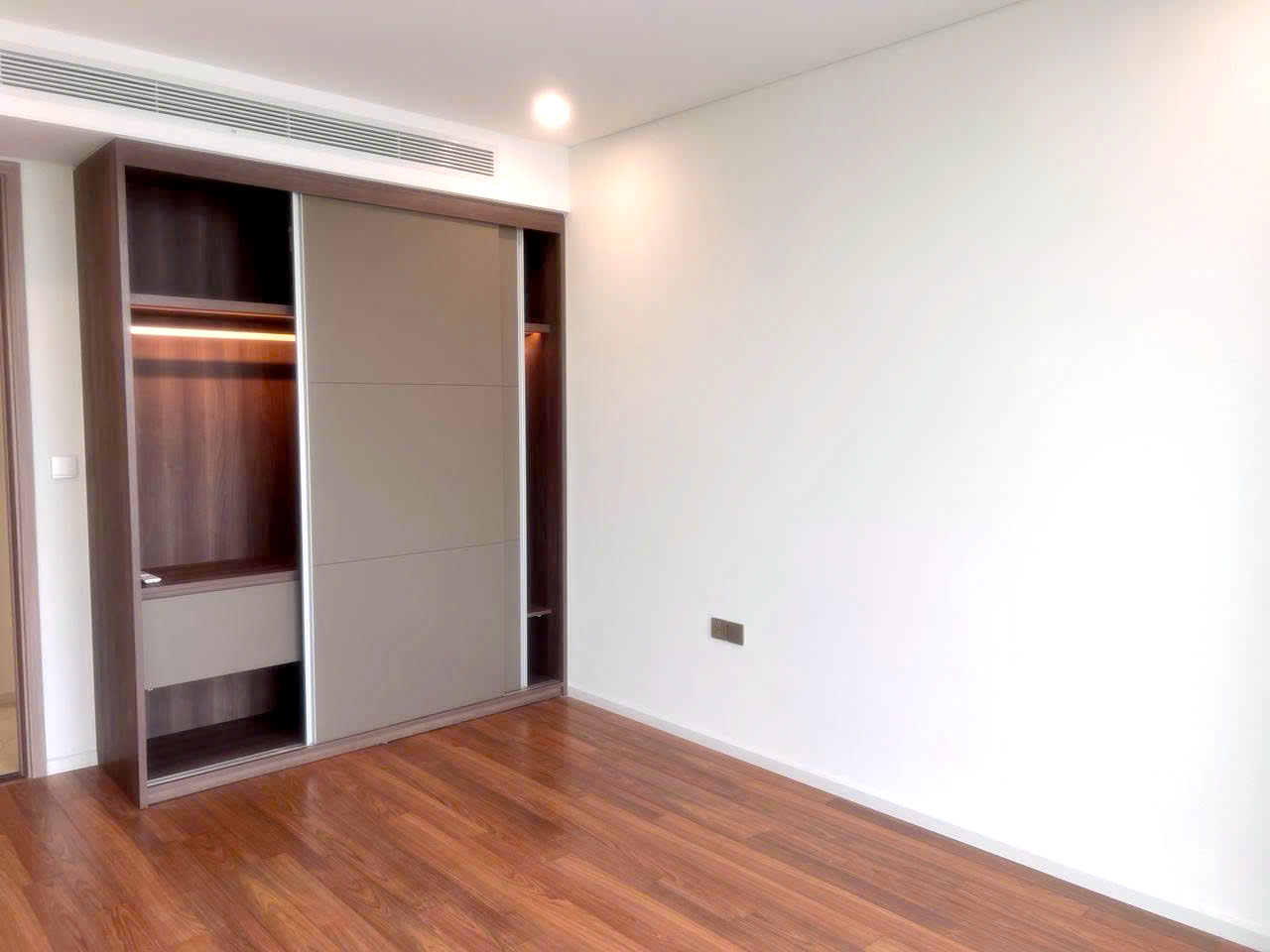 Unfurnished 127Sqm 03 Bedroom Thao Dien Green Apartment For Rent HCM