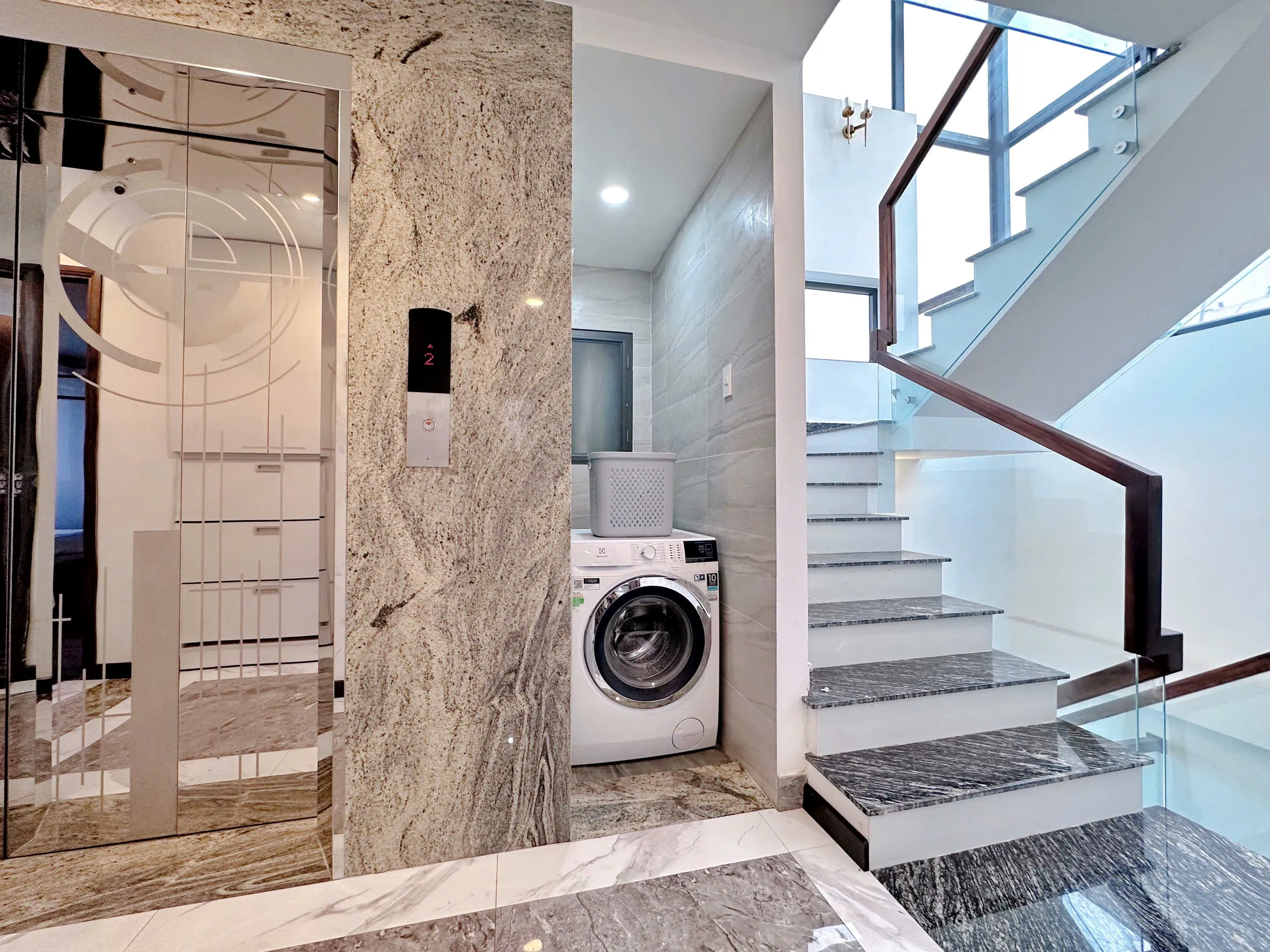 Riverside Studio Serviced Apartment For Rent in Phu Nhuan HCMC 20sqm 450 USD/month