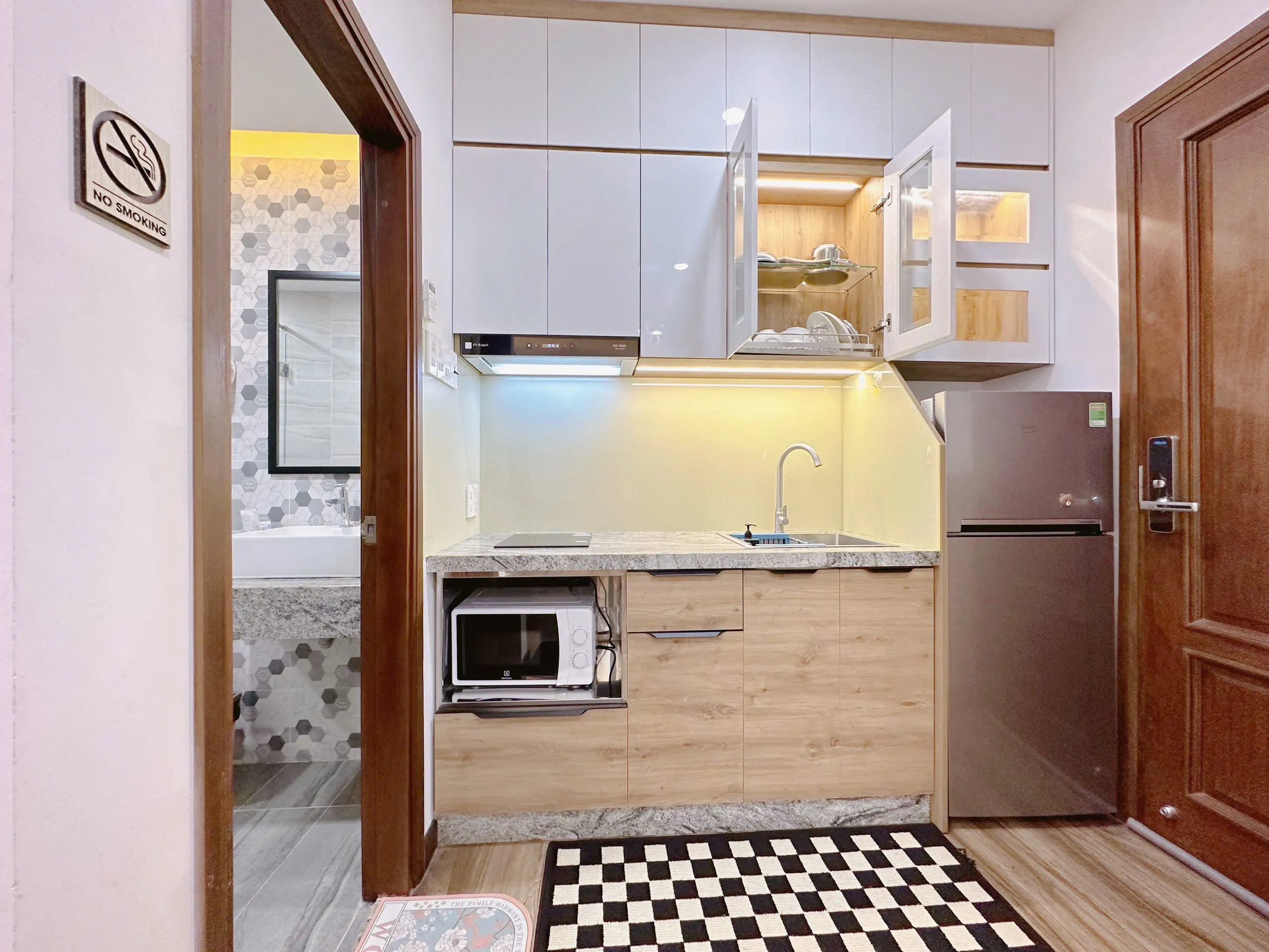 Riverside Studio Serviced Apartment For Rent in Phu Nhuan HCMC 20sqm 450 USD/month