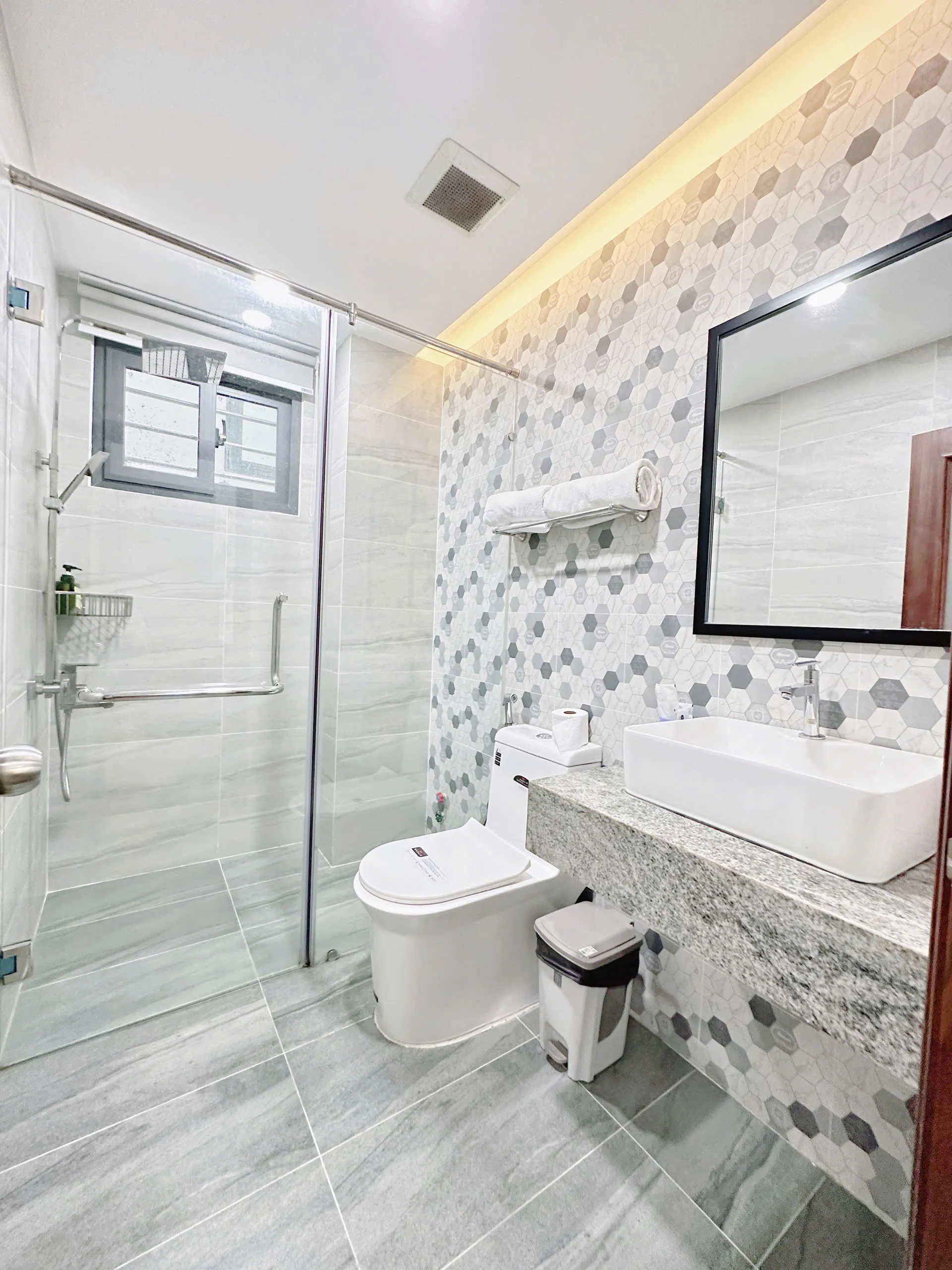 Riverside Studio Serviced Apartment For Rent in Phu Nhuan HCMC 20sqm 450 USD/month