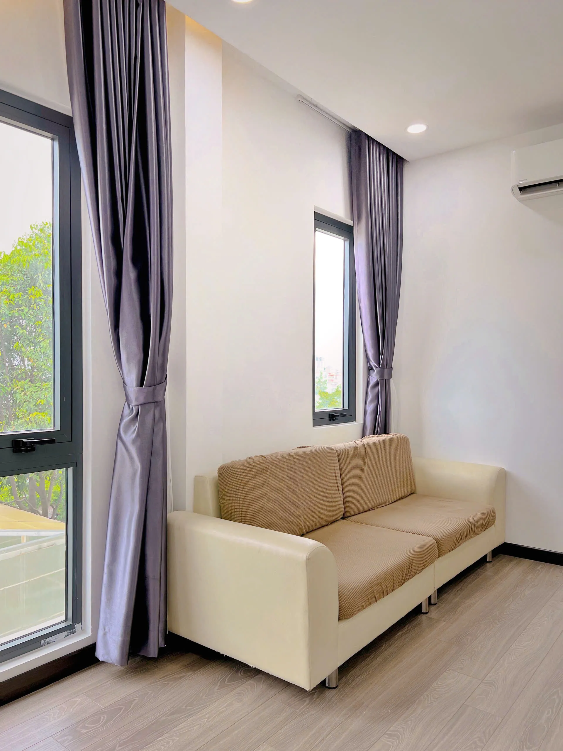 One Bedroom Nice View Riverside Truong St Phu Nhuan District HCMC 60sqm 650 USD/month